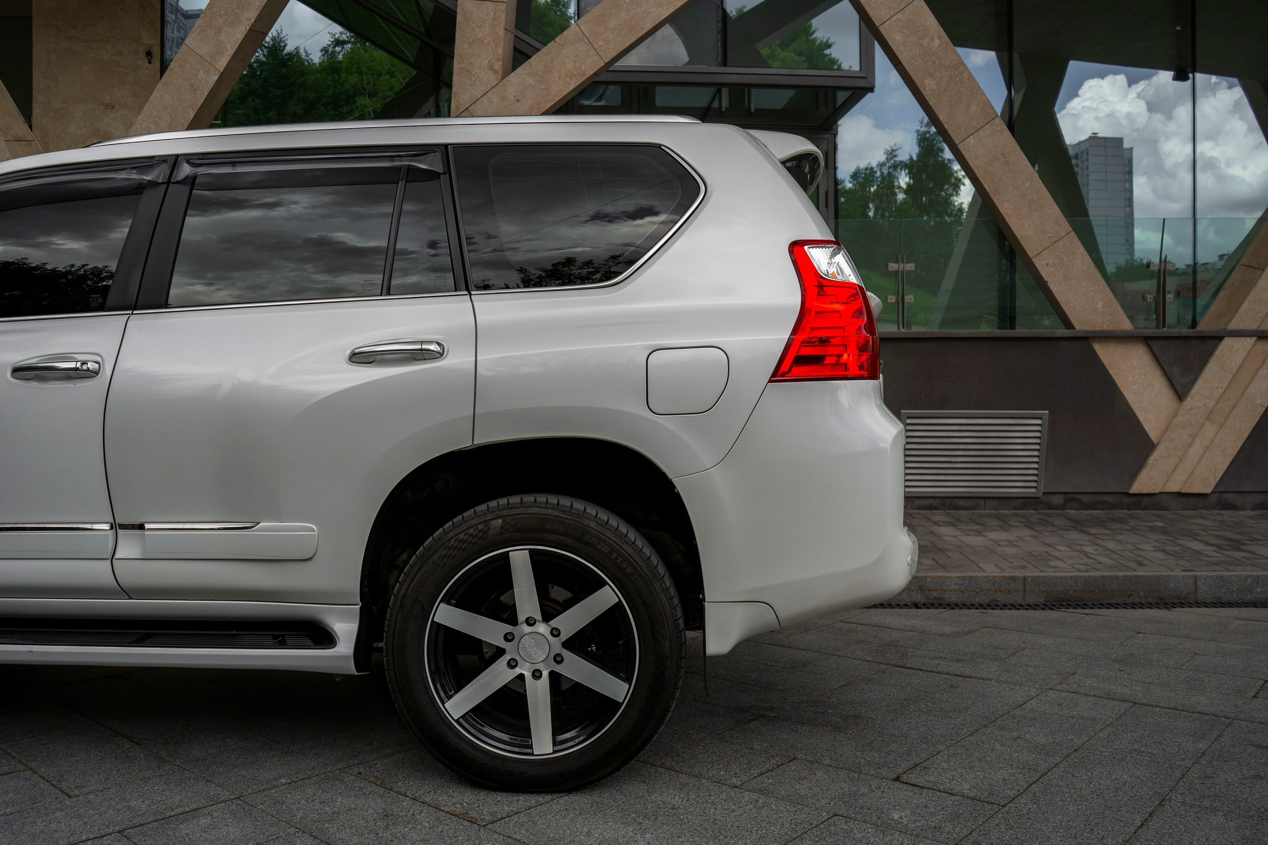 Lexus GX460. Автомобильный фотограф Ногинск Денис Городок