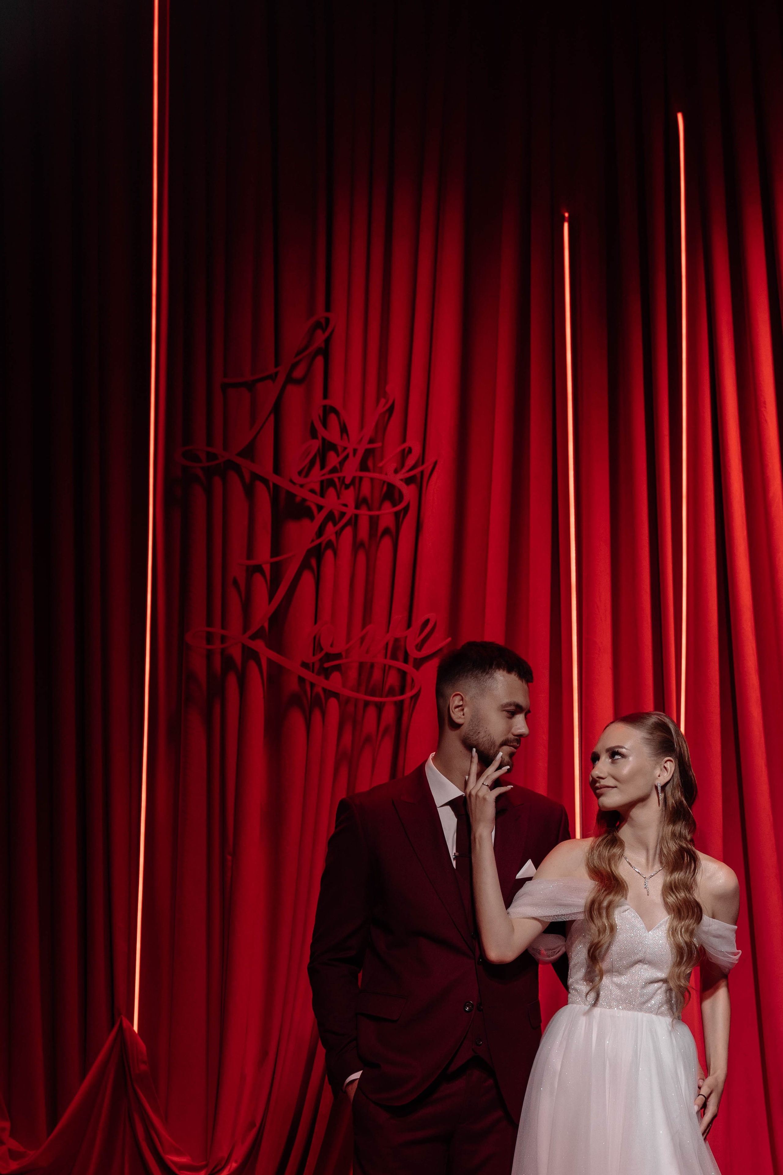 Red wedding. Свадебный фотограф Красноярск Элина Леонова