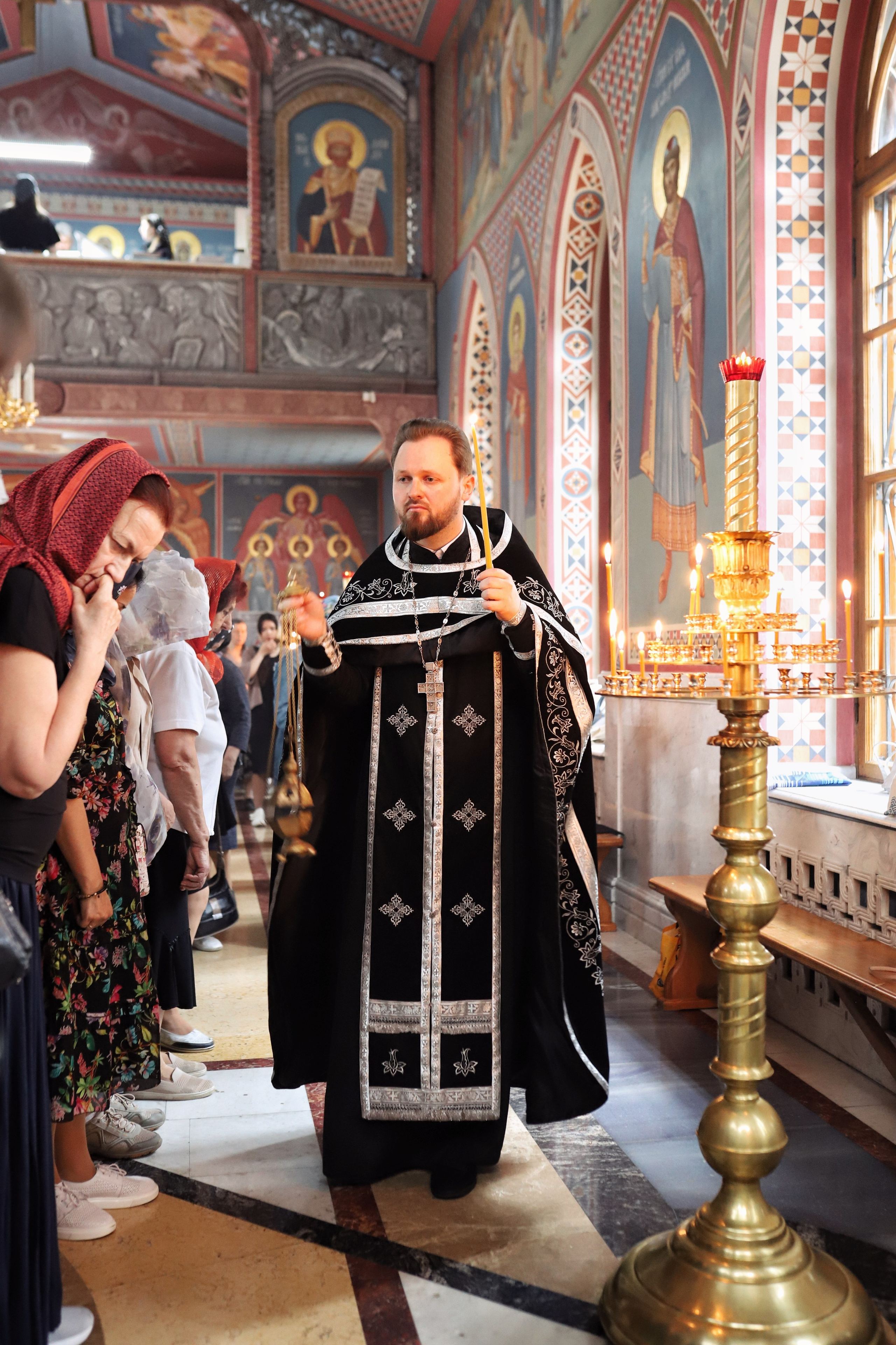 Съемка Литургии. Фотограф и видеограф в Санкт-Петербурге