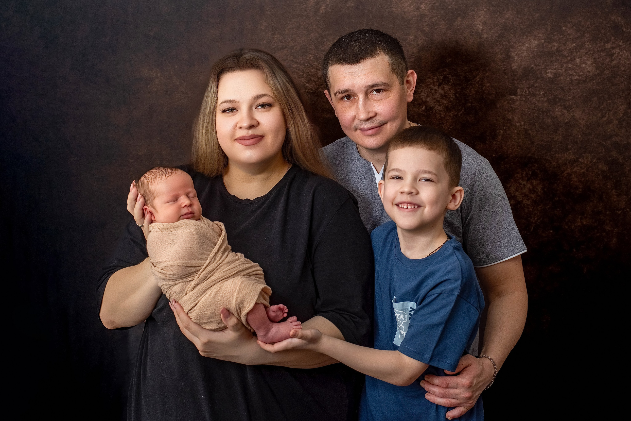 КАДРЫ С СЕМЬЁЙ. Фотограф в г. Нижневартовск Александра Гриценко