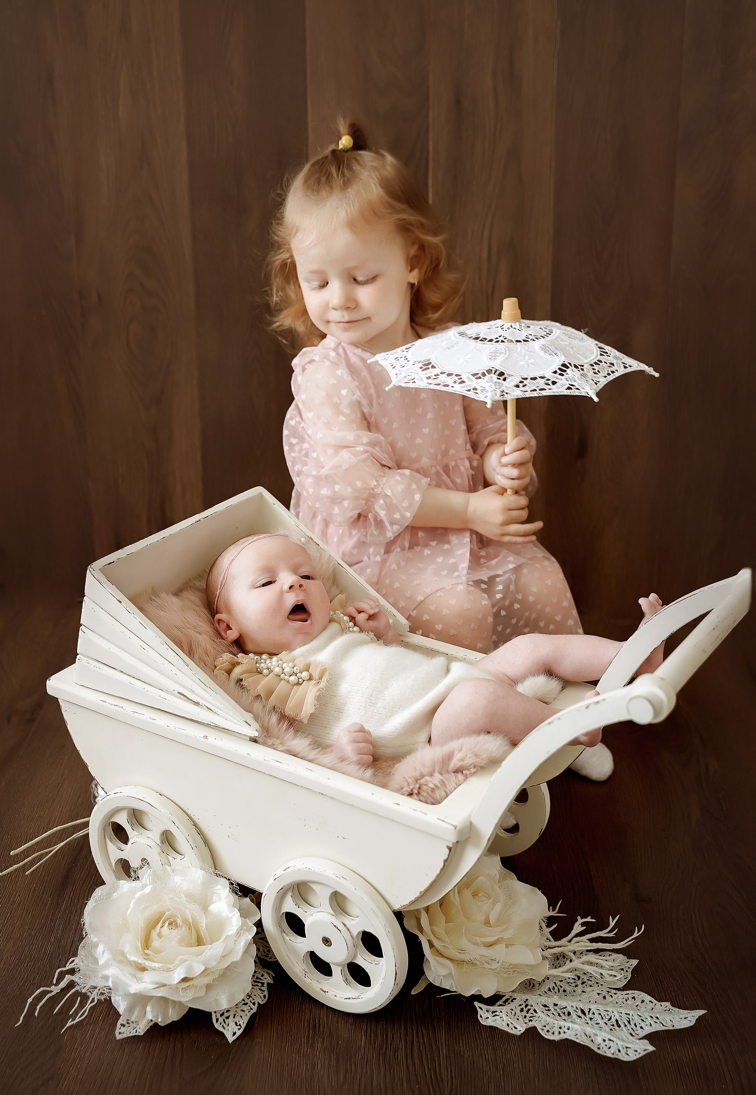 СЪЕМКА НОВОРОЖДЕННОГО С РОДИТЕЛЯМИ. Фотограф в Ялте Инна Найден. Детский и семейный фотограф