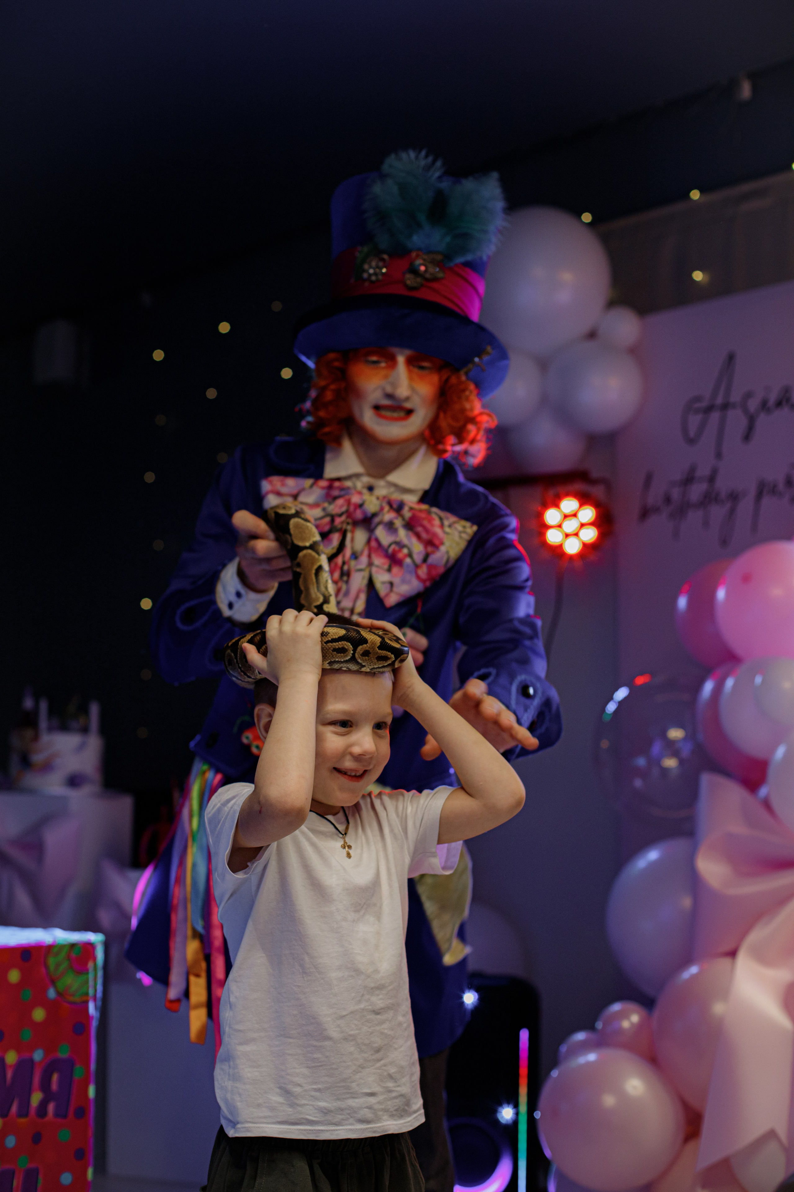 ASIA'S BIRTHDAY PARTY. Photokarish