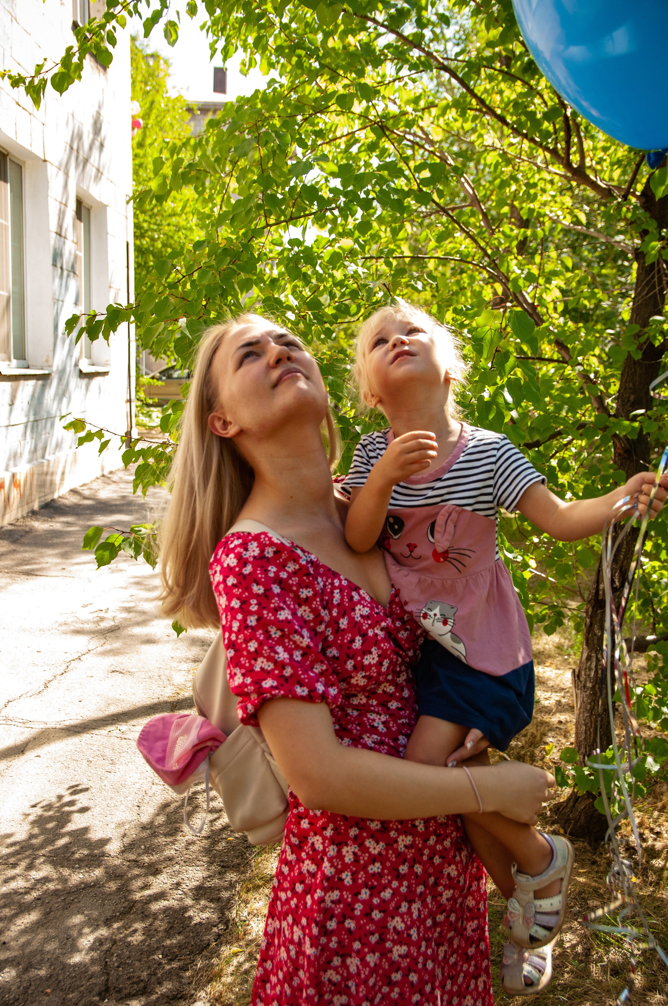 Выписка из роддома. Фотограф Катя Щербина
