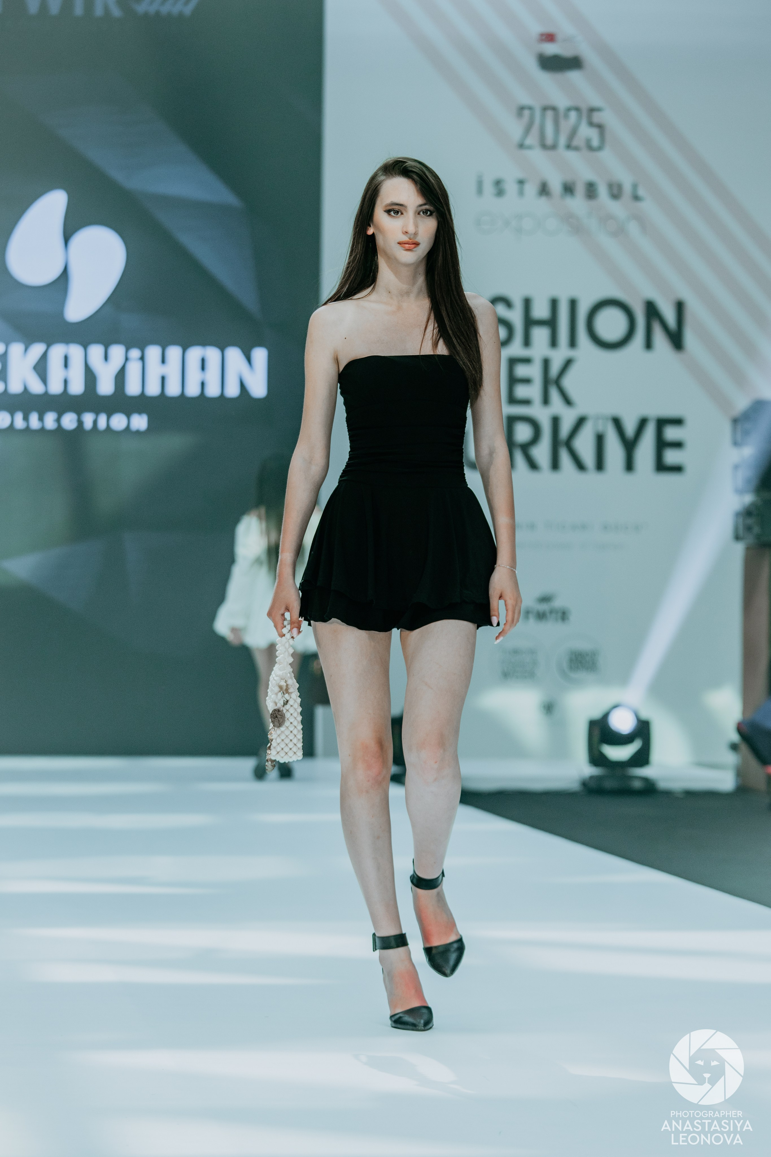 Fashion Week Türkiye [spring, 2025]. Anastasia Leonowa