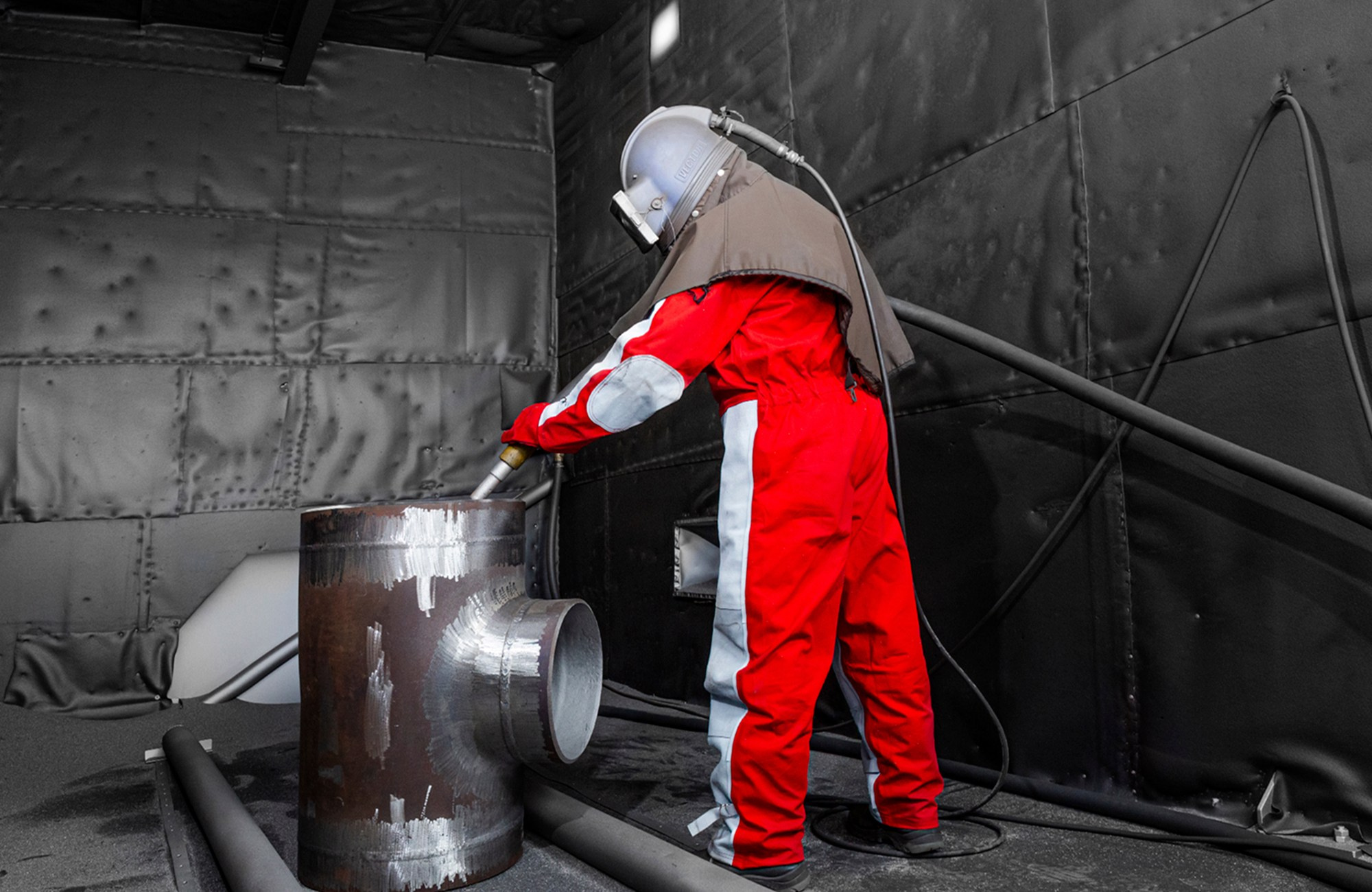 Фотограф и графический дизайнер Владимир Пуставетов