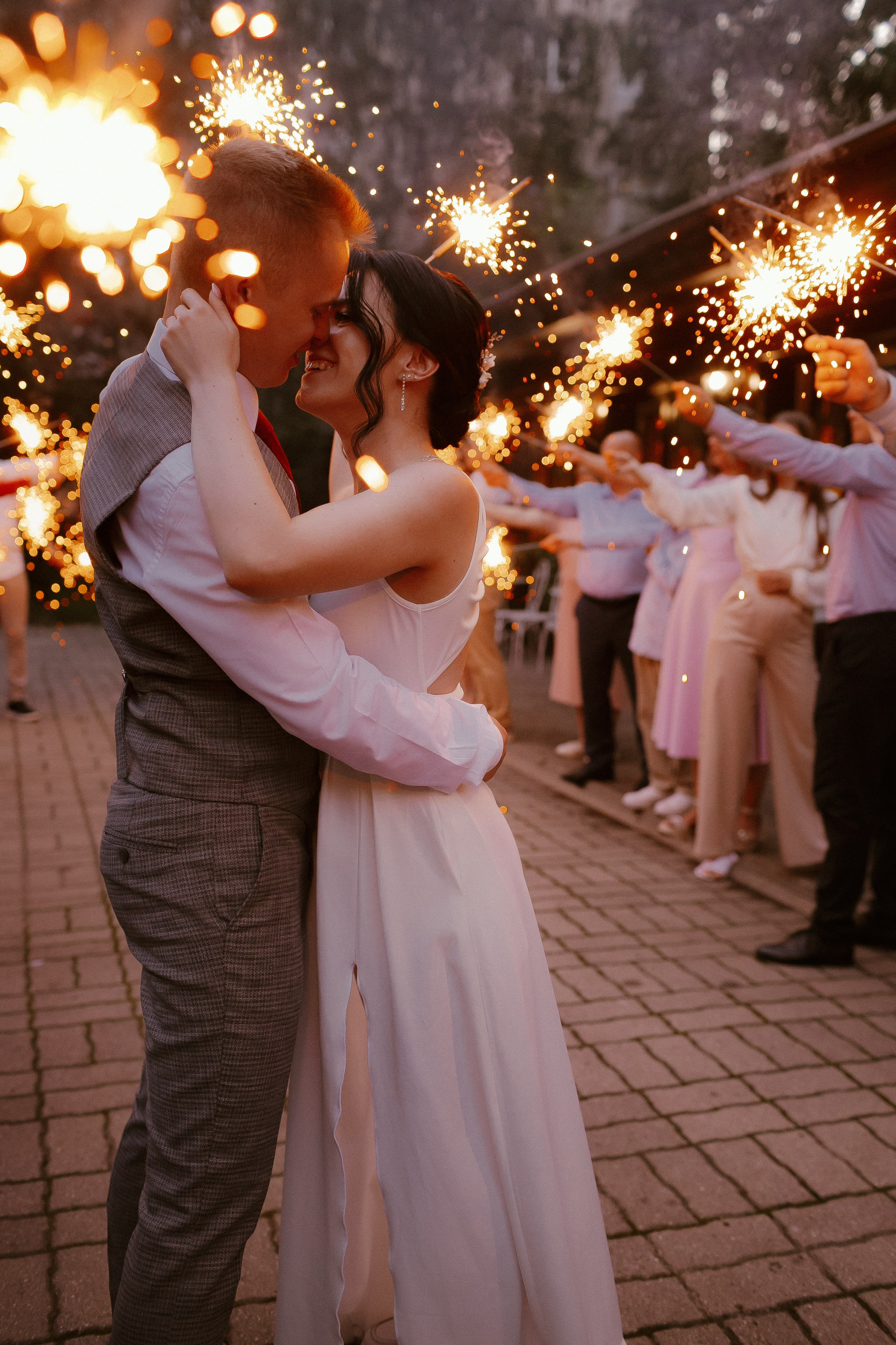 Съемка пары в отеле, на природе, в городе. Свадебный и репортажный фотограф в Ярославле и Санкт-Петербурге Роман Микрюков