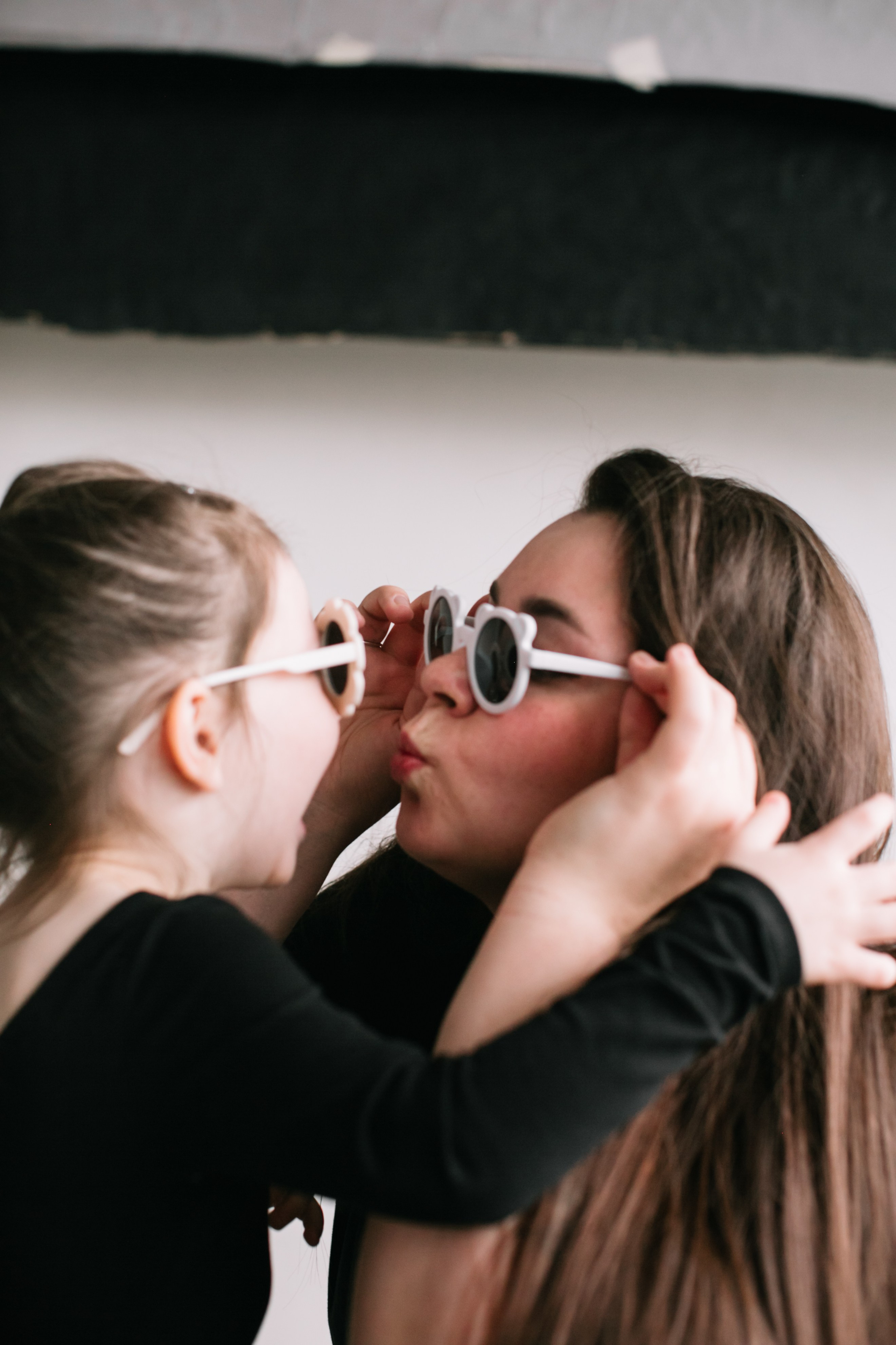 алёна малахова фотограф новосибирск семейный детский домашняя фотосессия в новосибирске день рождения репортажная съёмка фотосессия с лошадьми на конюшне деревня алтай  на природе фотосессия в детском саду мама и сын предложение руки и сердца идея  помолвка фотосессия берег закат детский день рождения годик торт аниматор лофт игровая продолжение следует prodoljenie_sleduet_  корпоратив тимбилдинг первоклашка линейка  контент  бизнес портрет оперный новат франция берет весна девушка мама и дочь мать и дитя