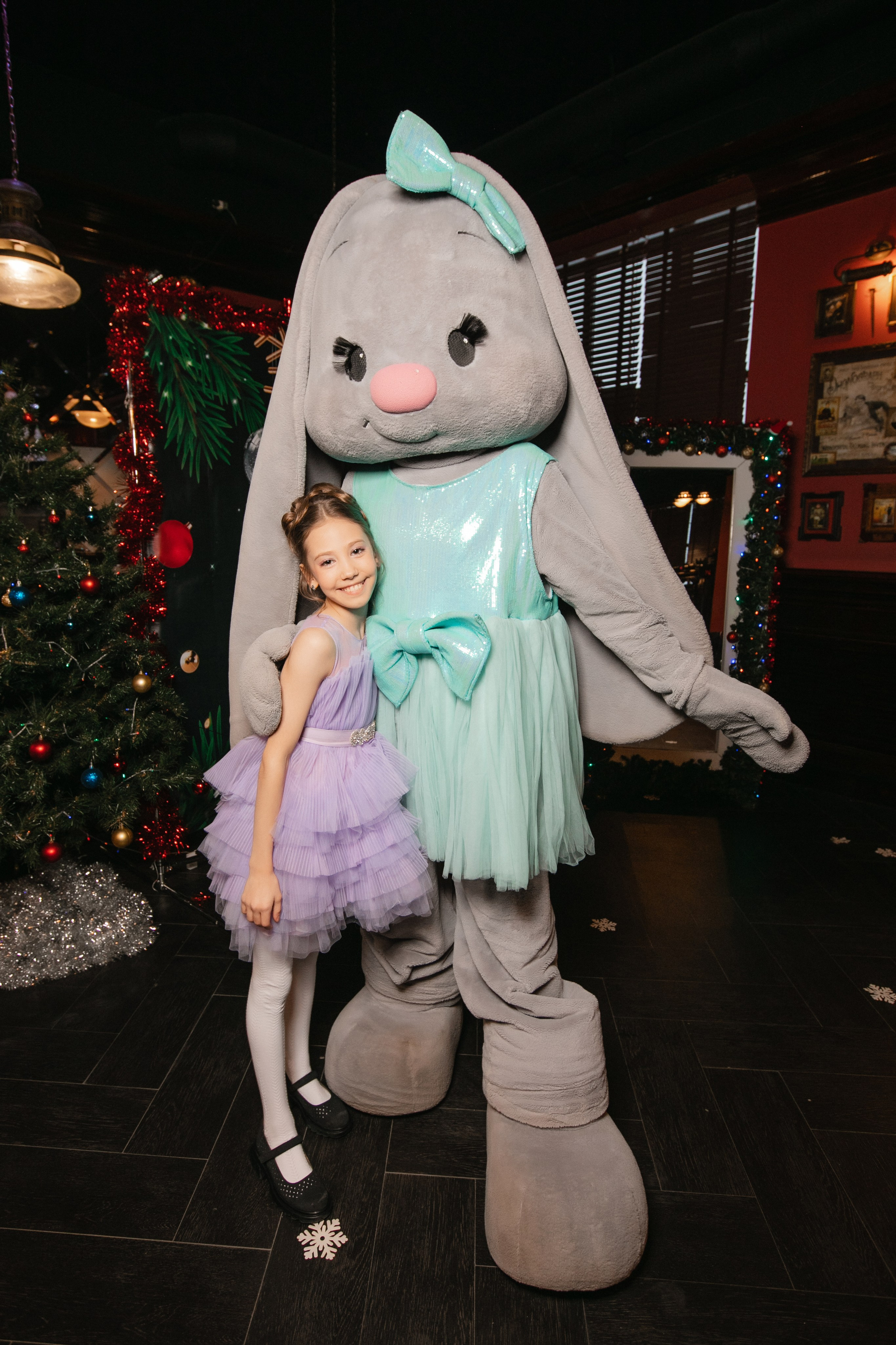 Автограф дети 2024. Новогодний праздник. Роман Урумбаев фотограф Нижневартовск