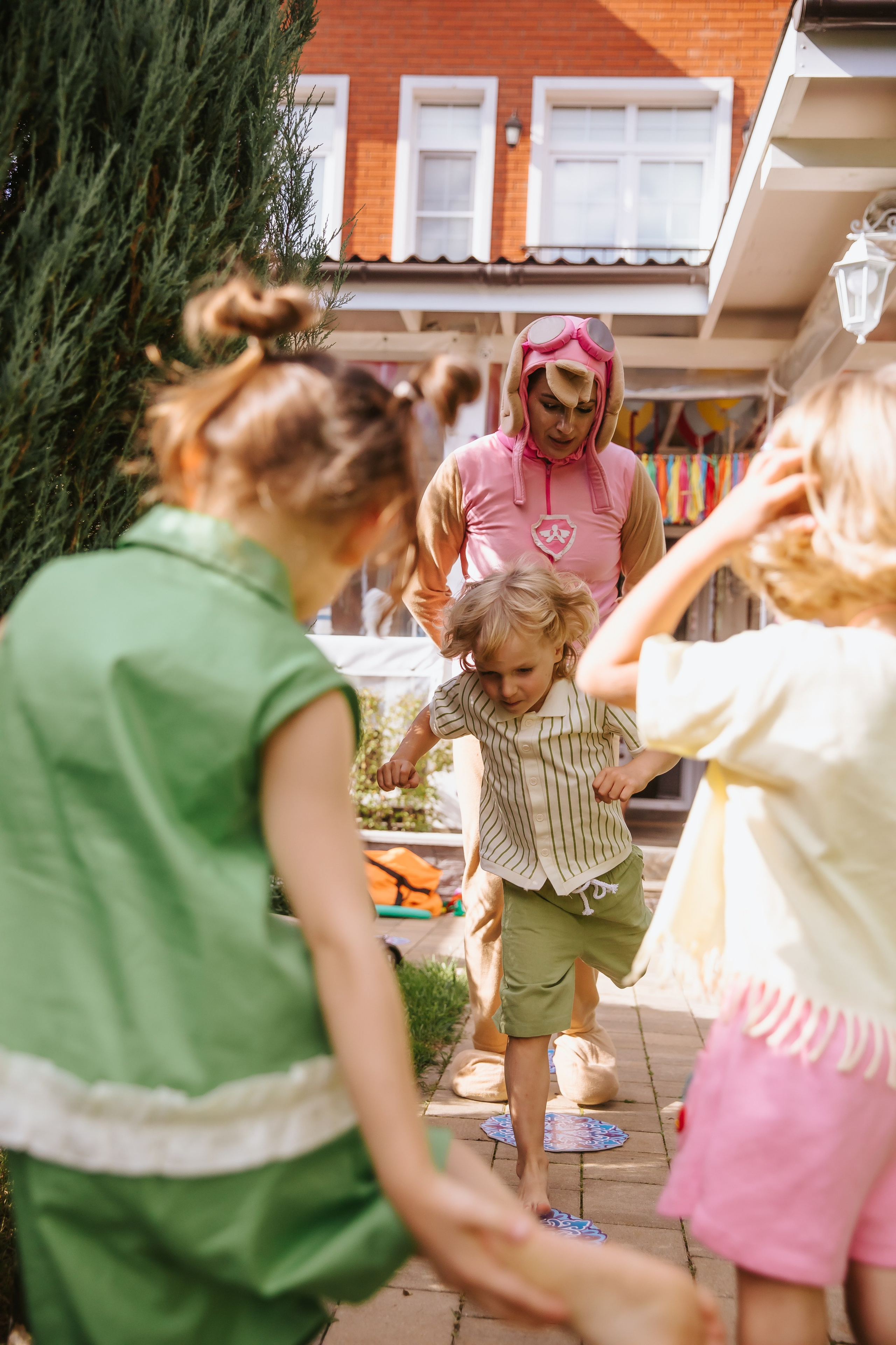 Дни рождения, праздники, выпускные. Семейный и детский фотограф в Москве и на Новой Риге Светлана Демина