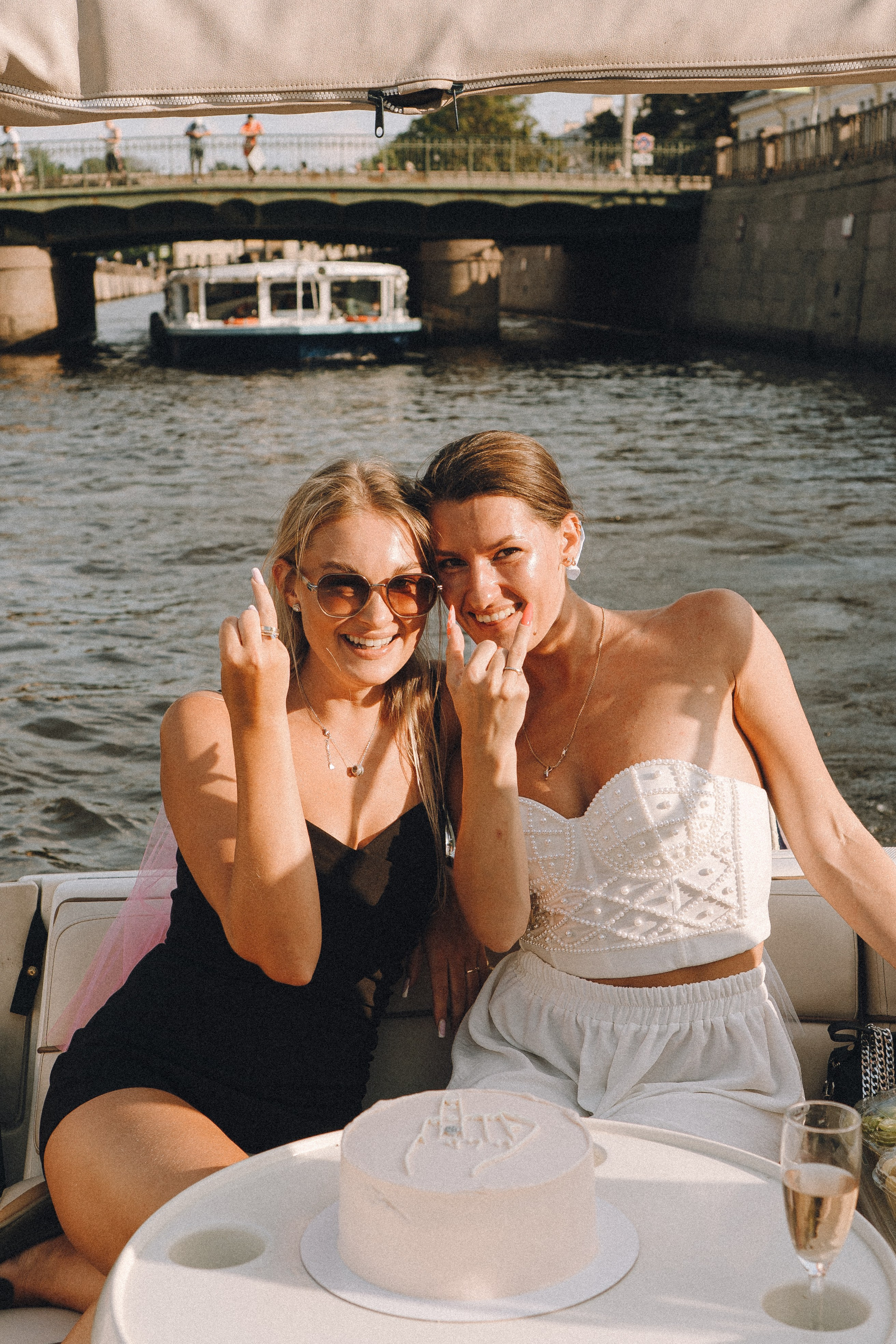 ДЕВИЧНИК НА КАТЕРЕ. Профессиональный фотограф, Санкт-Петербург — Виктория Богомолова