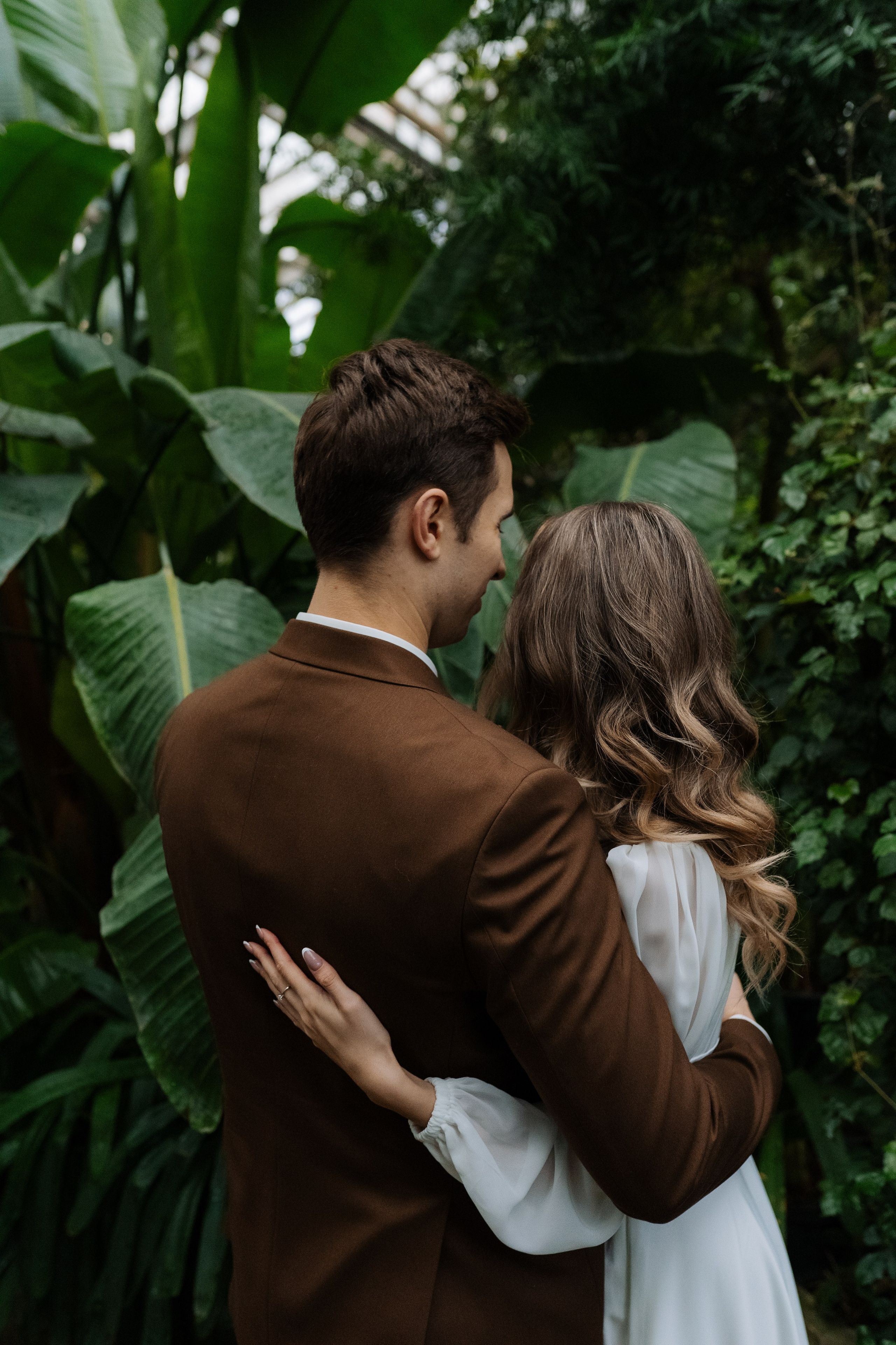 Свадебная фотосессия в оранжерее, Москва. Свадебный фотограф в Москве Анна Полушина