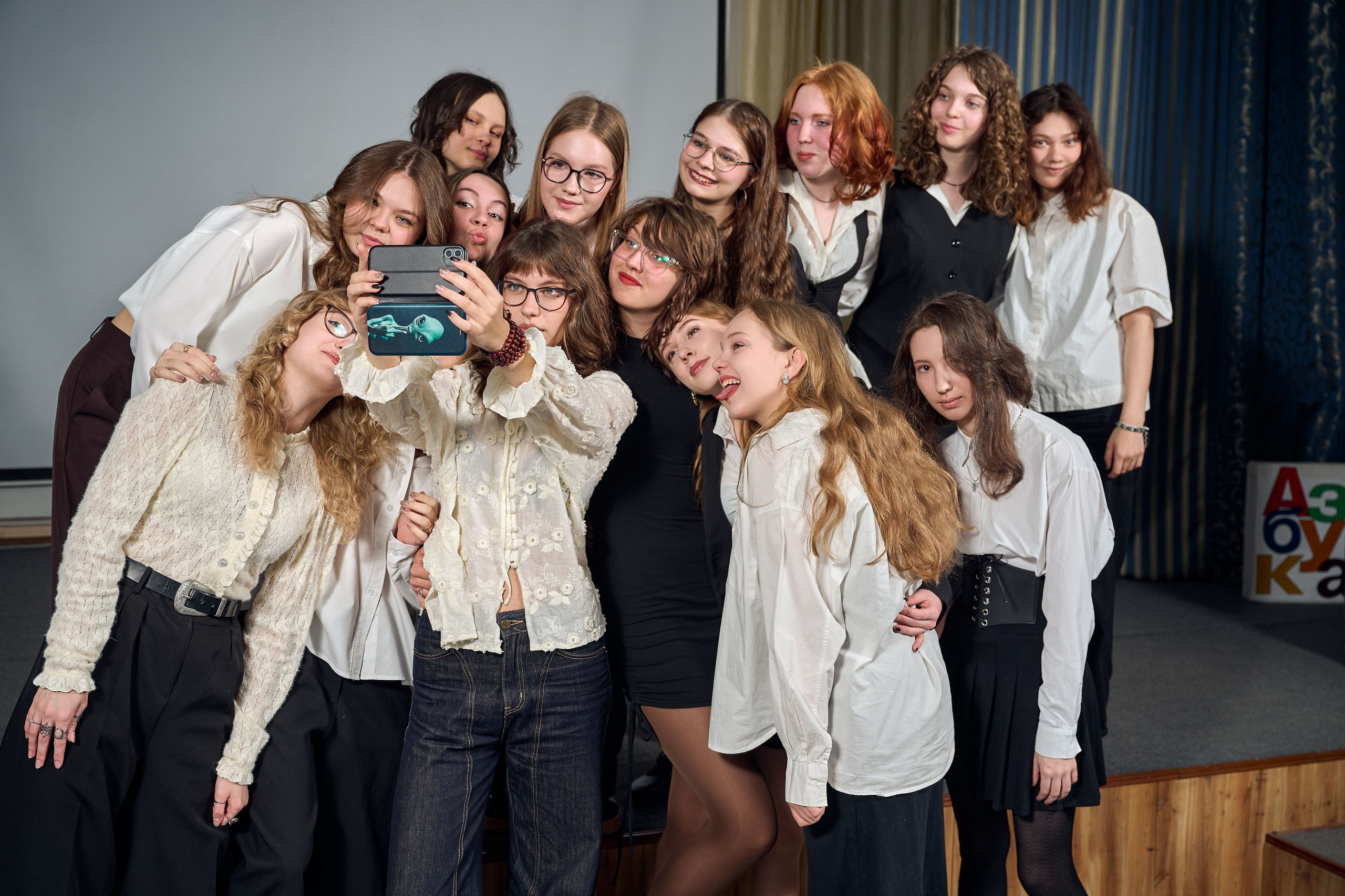 В школе. Школьный фотограф в Новосибирске