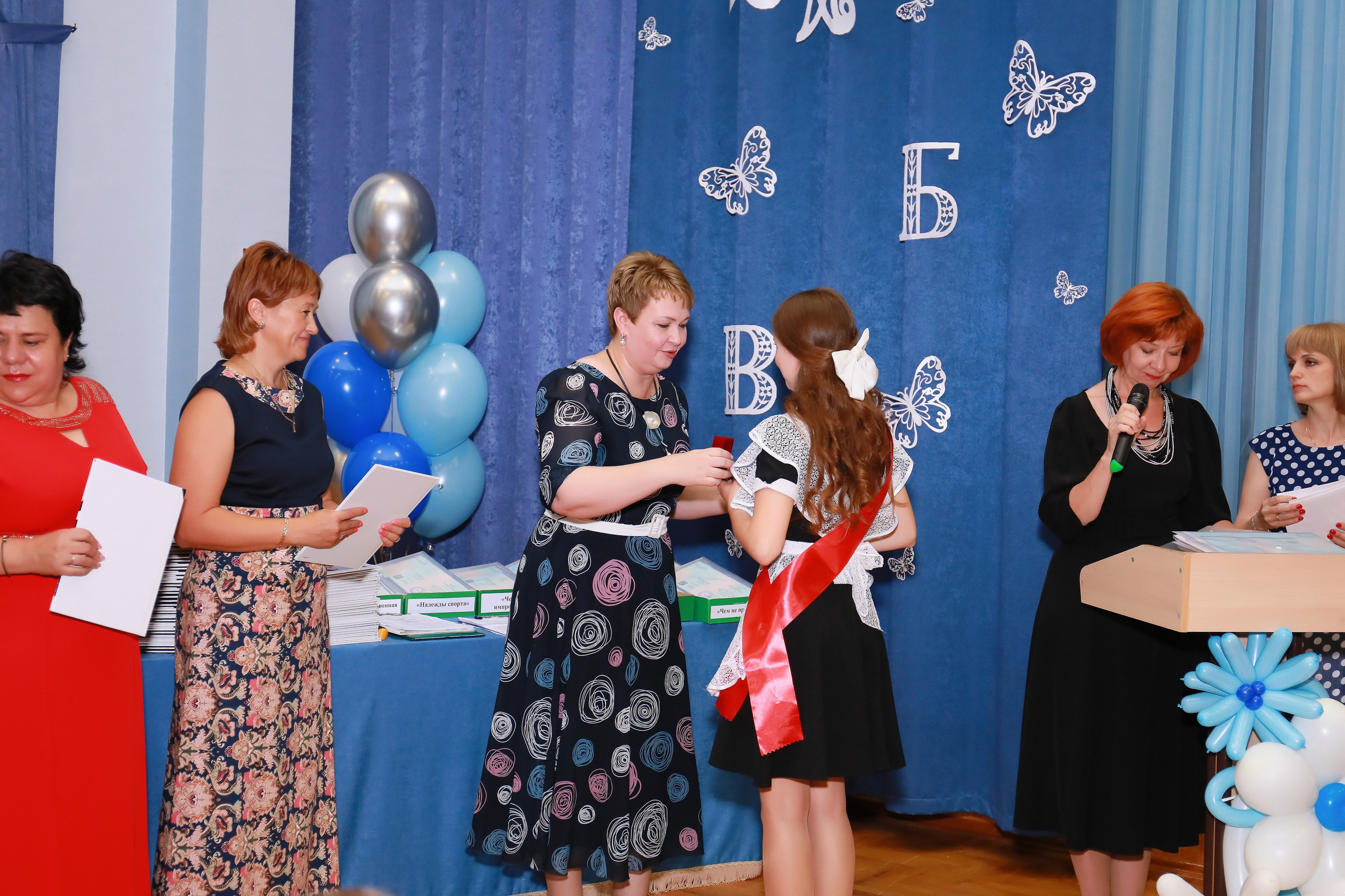 Вручение аттестатов (СОШ 101). Детский семейный фотограф Краснодар