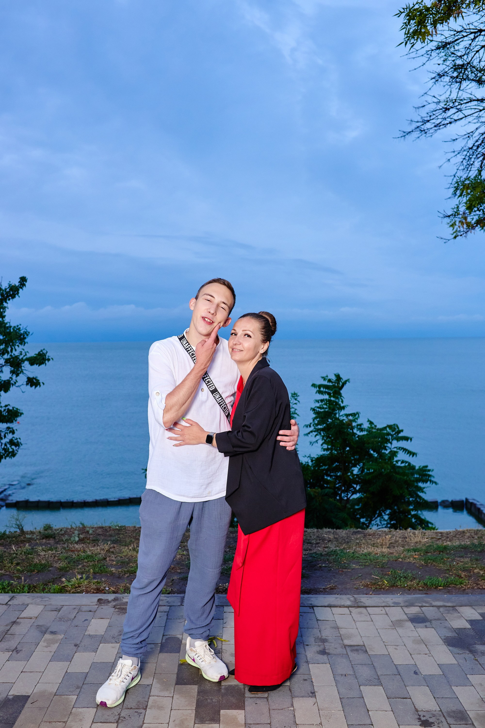 Выпускной 35 Сош. Фотограф Выпускные альбомы Таганрог Сергей Коробченко