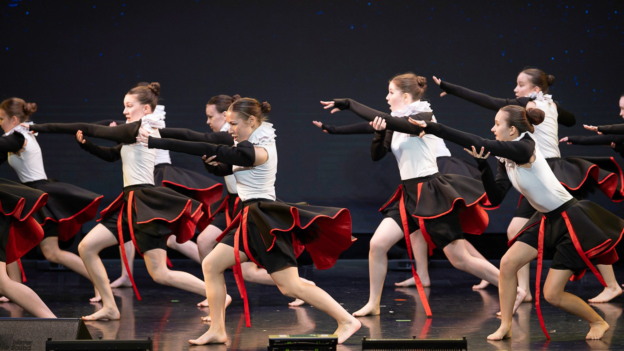 Живи танцуя 26.04.26. Репортажный фотограф в Казани Павел Серпокрылов