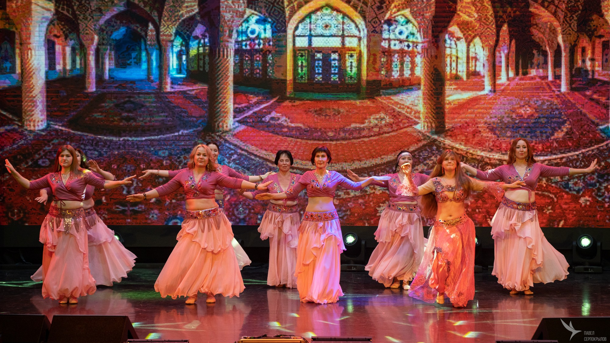 Отчетный концерт школы танцев «Танцевальный островок». Репортажный фотограф в Казани Павел Серпокрылов