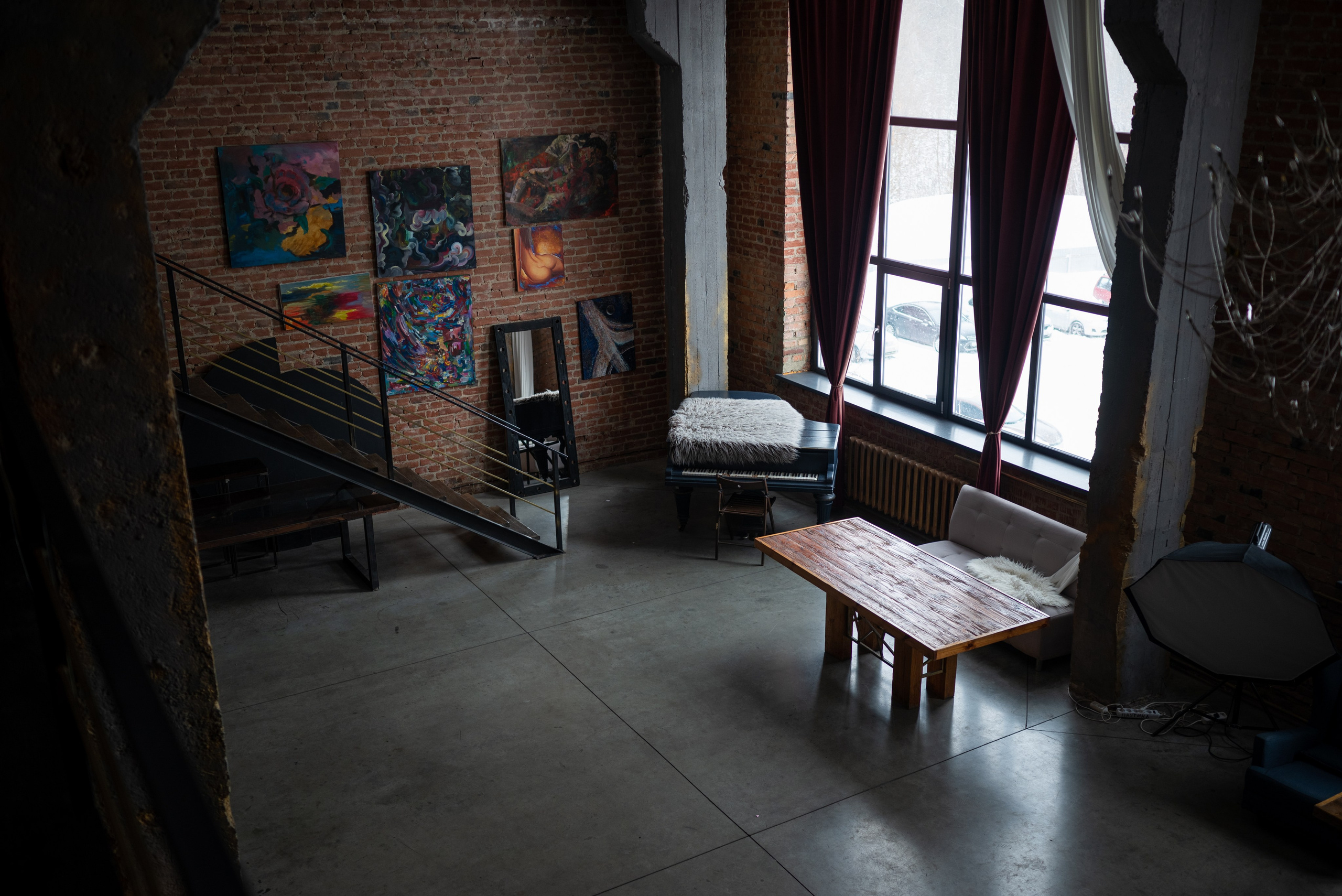 Первый этаж. Фотостудия Паутина Челябинск