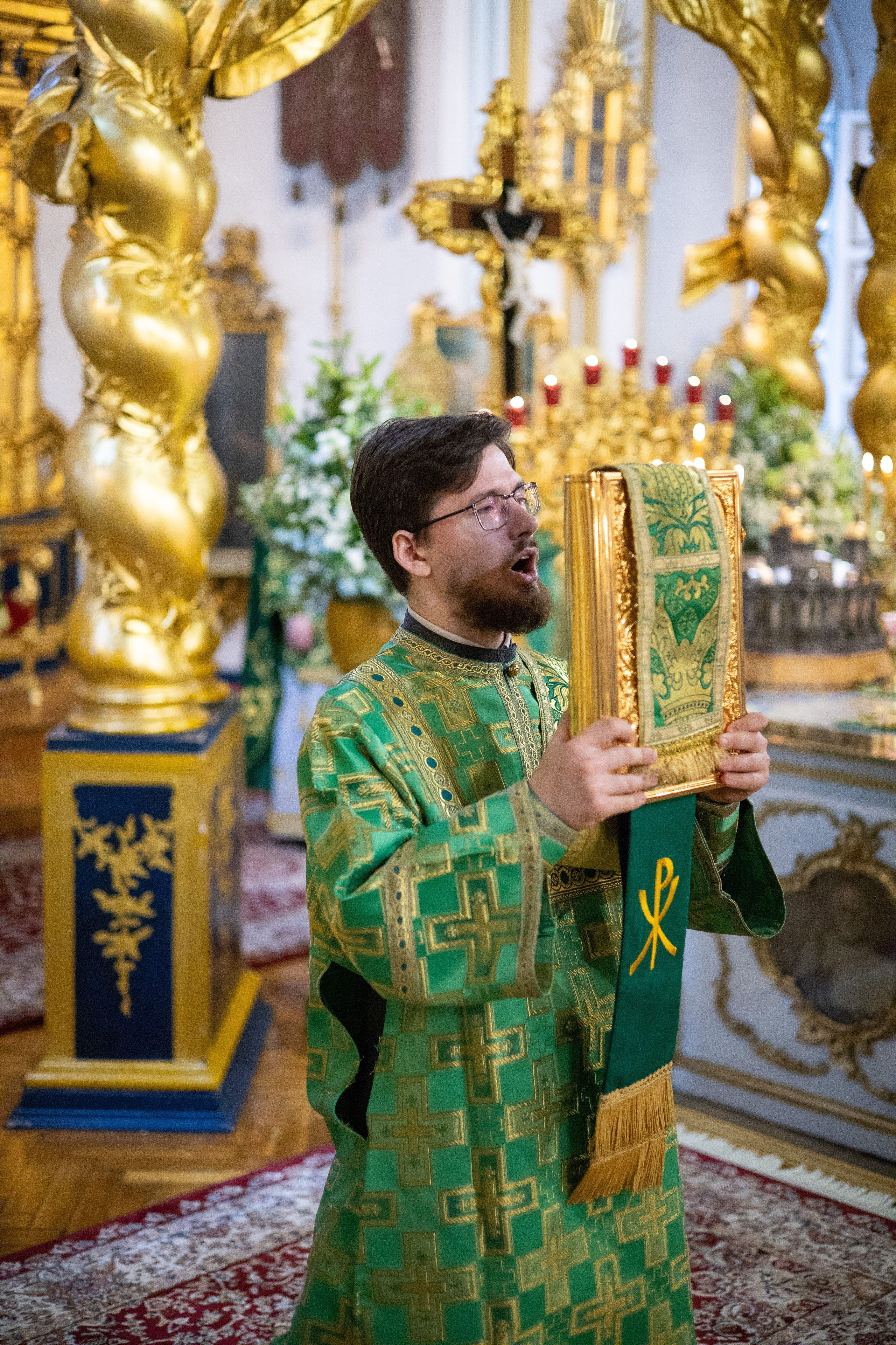 ДЕНЬ СВЯТОЙ ТРОИЦЫ. ПЯТИДЕСЯТНИЦА. НИКОЛО-БОГОЯВЛЕНСКИЙ МОРСКОЙ СОБОР