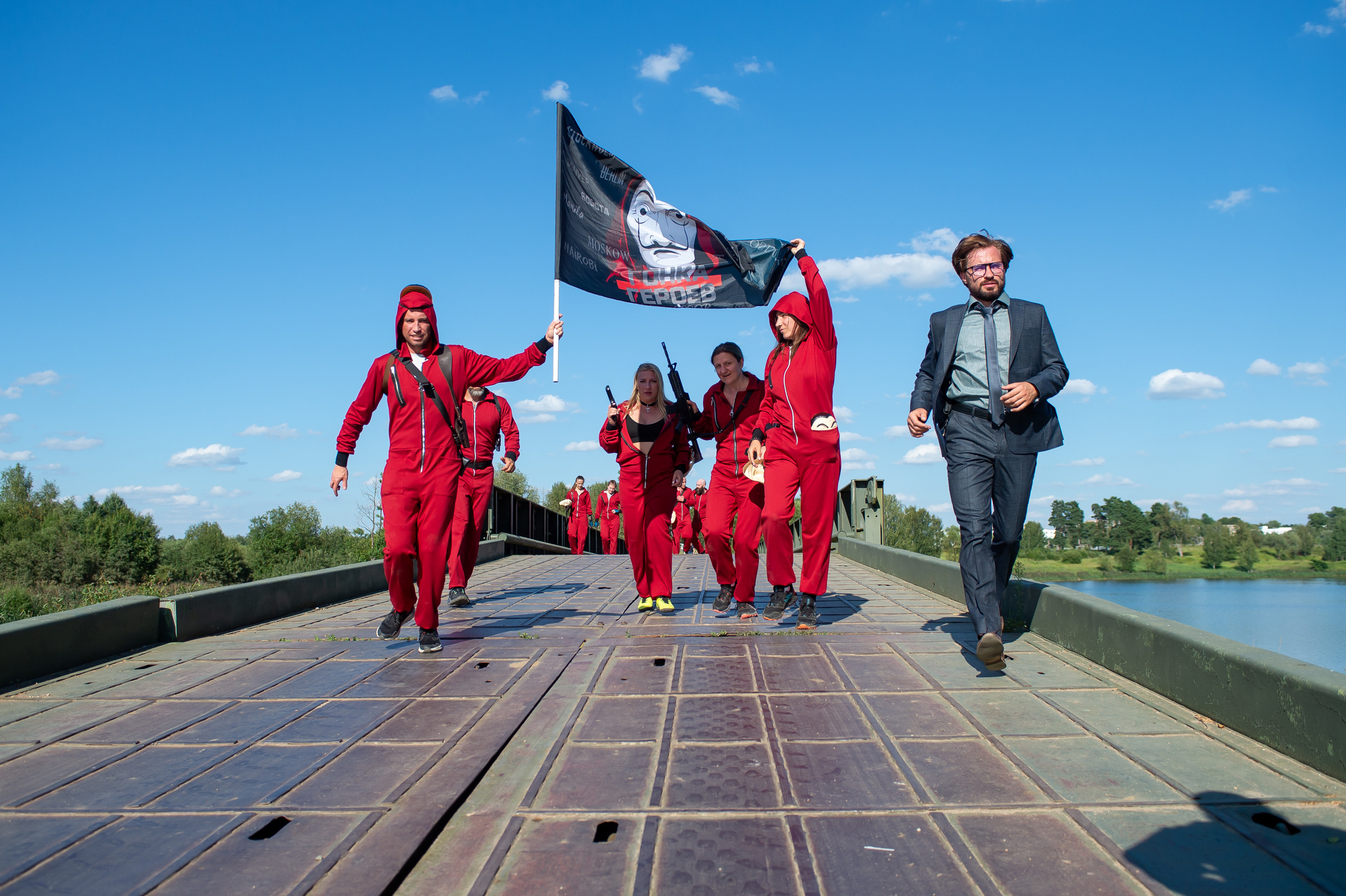 Гонка героев. Бумажный дом. Фотограф в Москве Дмитрий Тимошенко