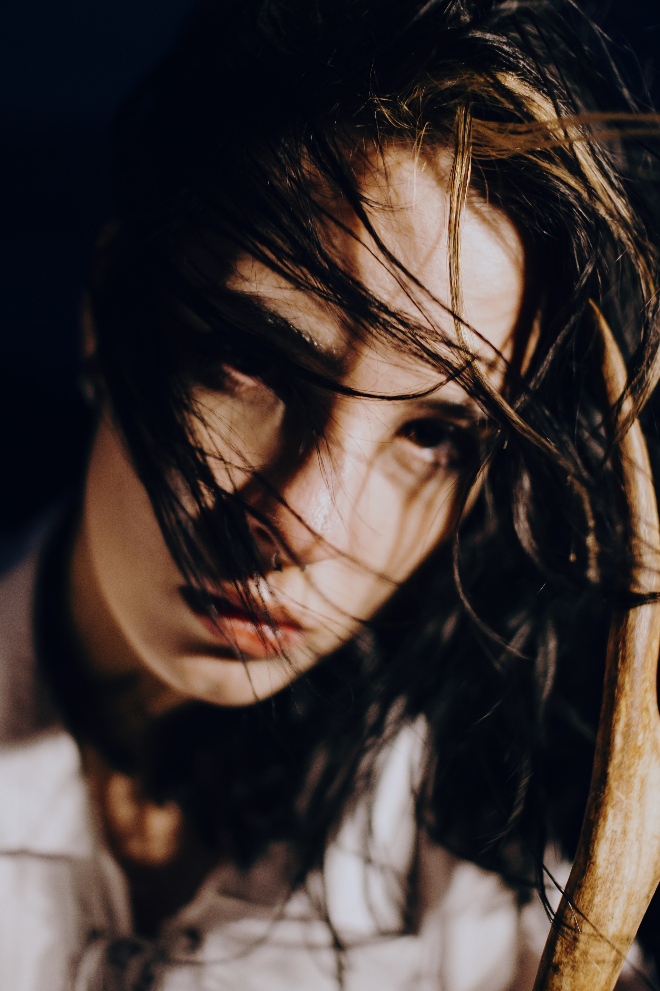 Съёмка у моря с оленьими рогами