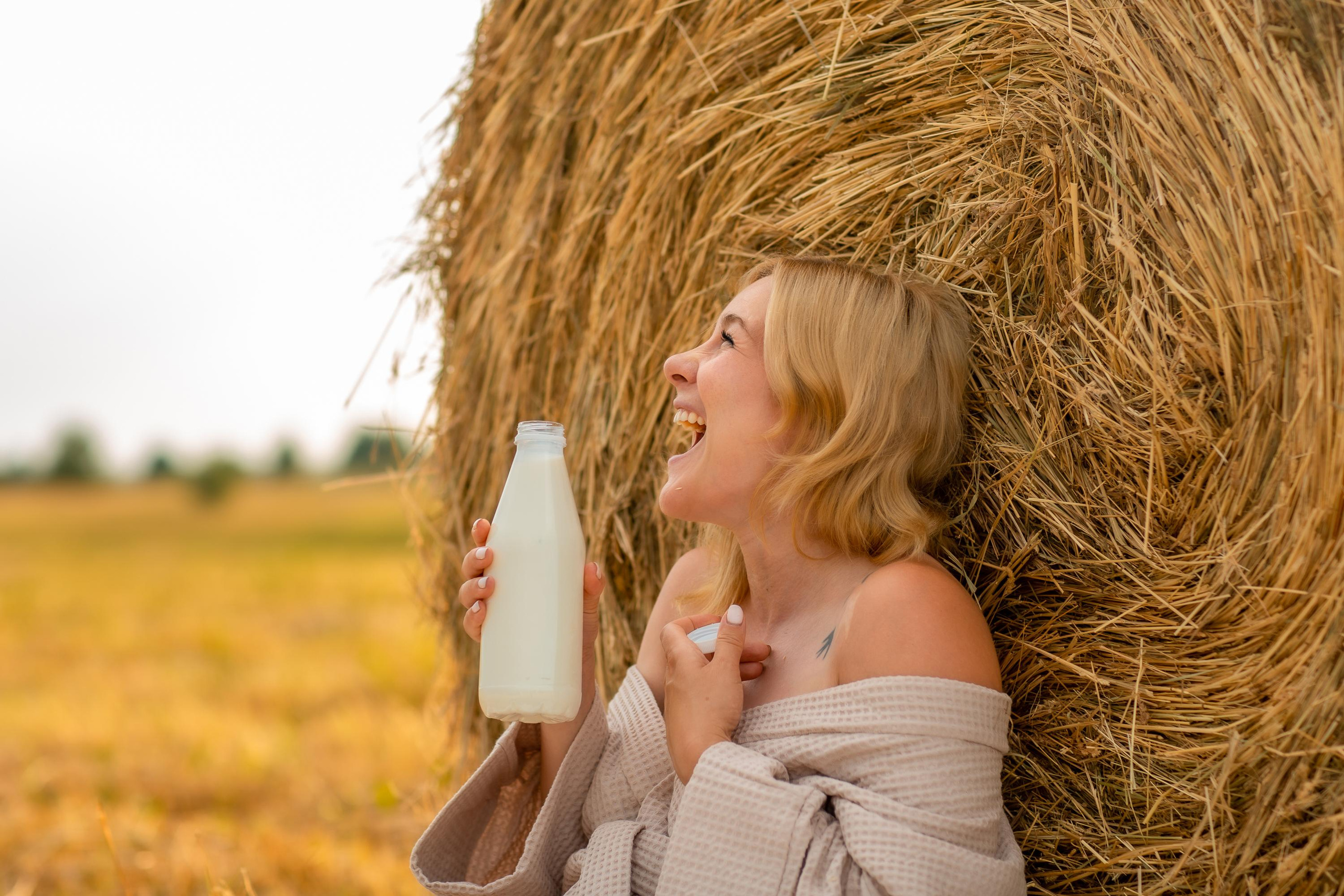 Настенька фотосессия в поле. Репортажный, семейный, свадебный фотограф Санкт-Петербург Ольга Лесюк