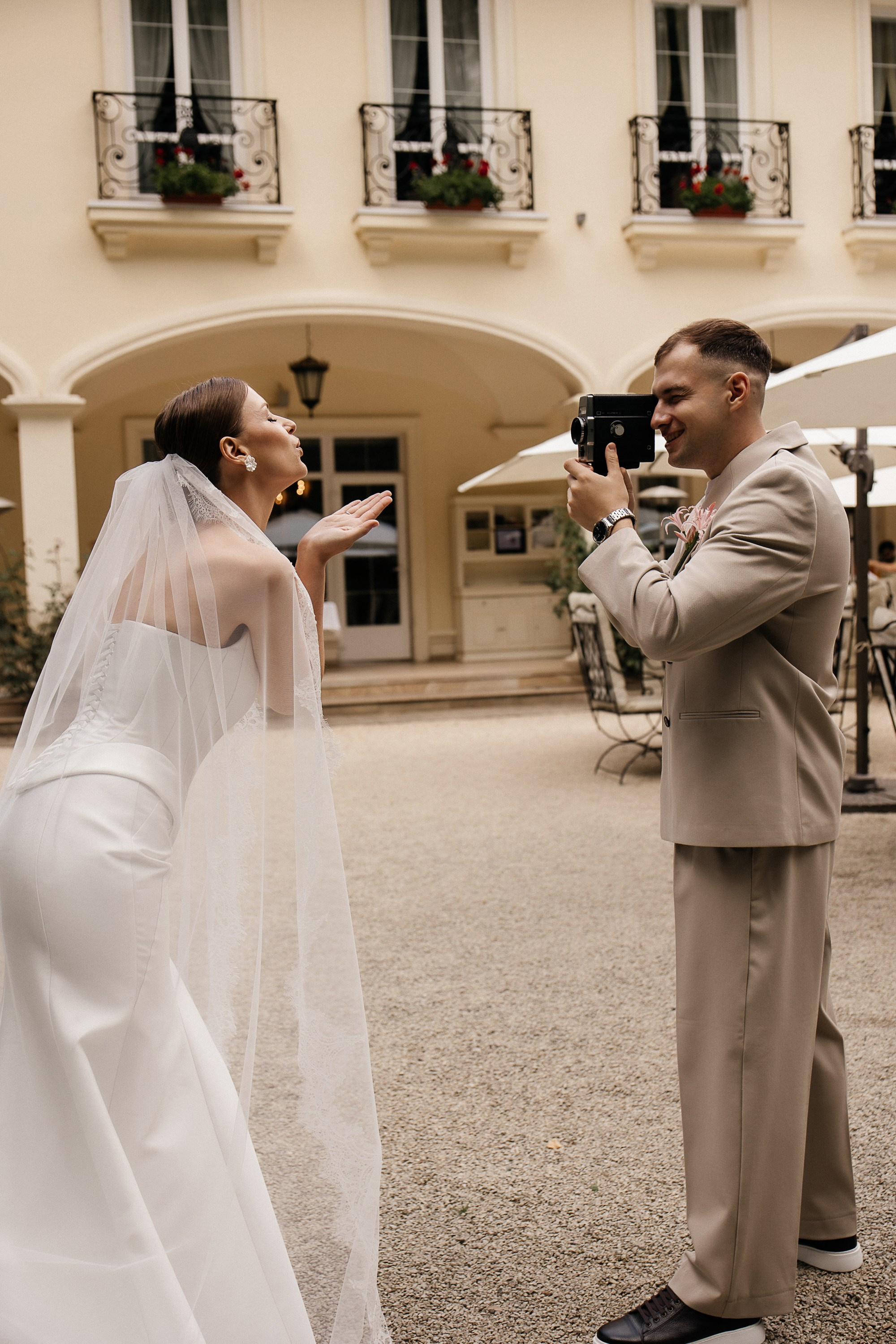 Свадьбная фотосессия в отеле Кронон (Гродно, Беларусь). Свадебный и семейный фотограф Виолетта Сидельникова. Краснодар, Россия, Беларусь, Европа