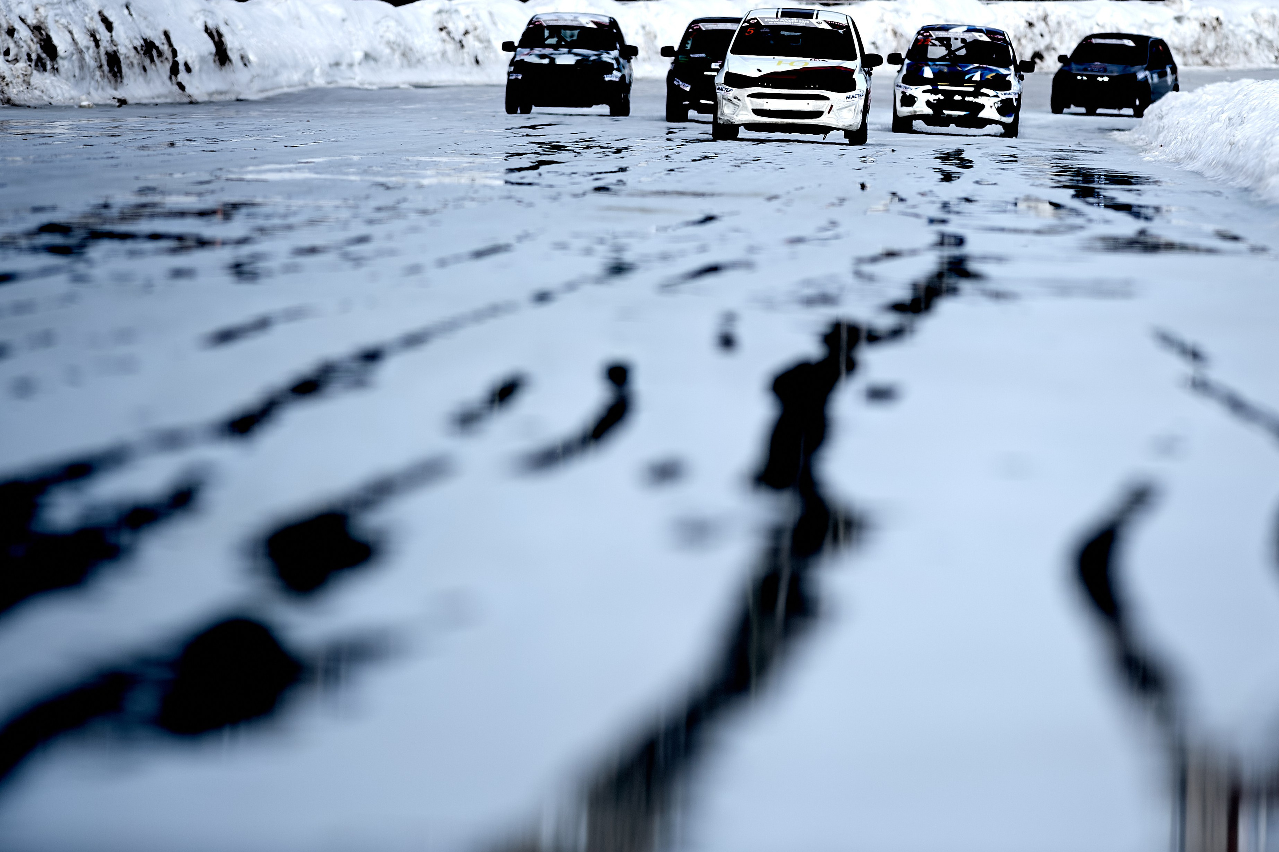 Кубок России и Чемпионат Удмуртии по зимним трековым автогонкам 2025. Спортивный репортажный фотограф в Ижевске Сергей Мерзляков