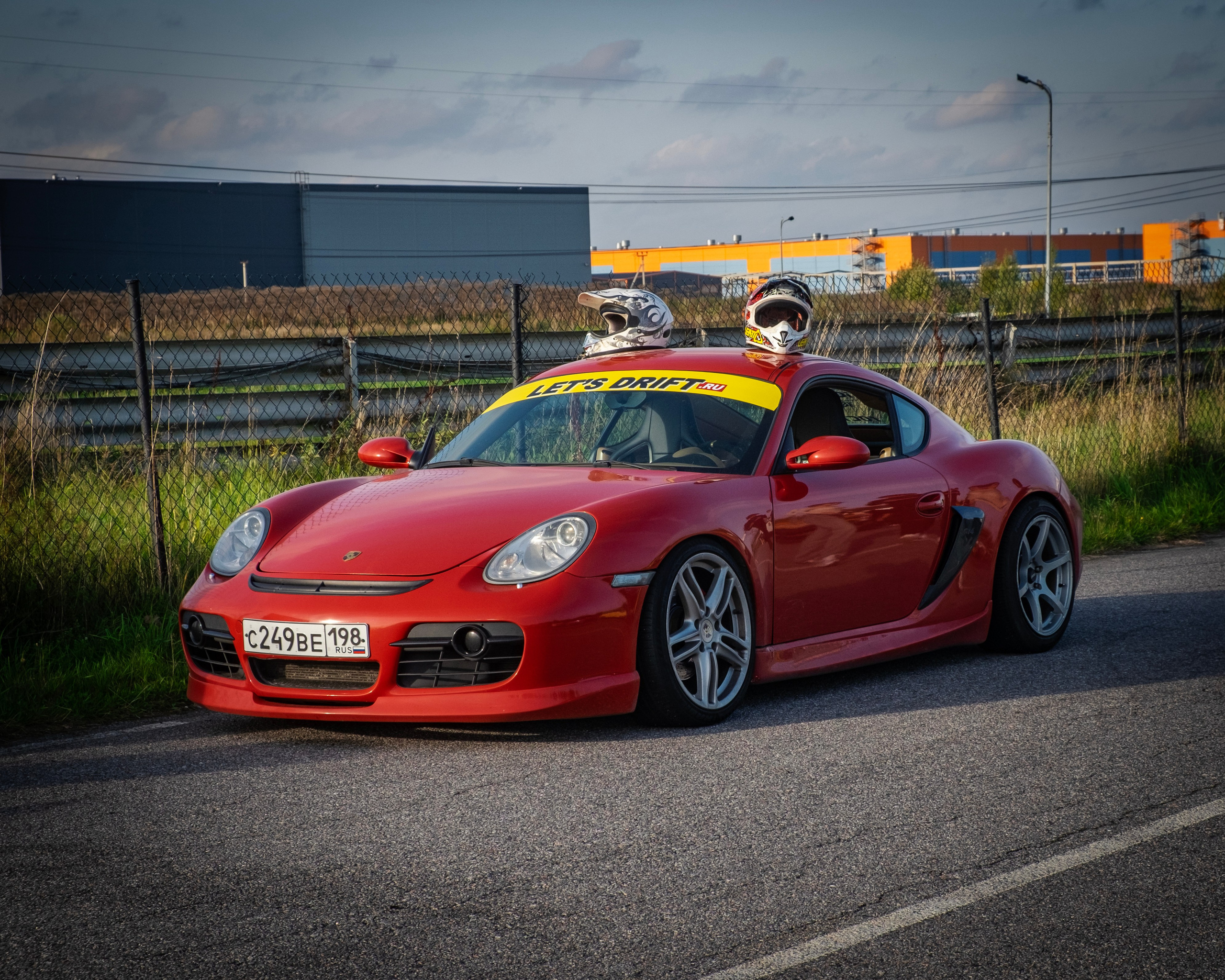 AUTODROM FEST 21.09.25. Автомобильные фотографии и рисунки в Санкт-Петербурги Пашков Дмитрий