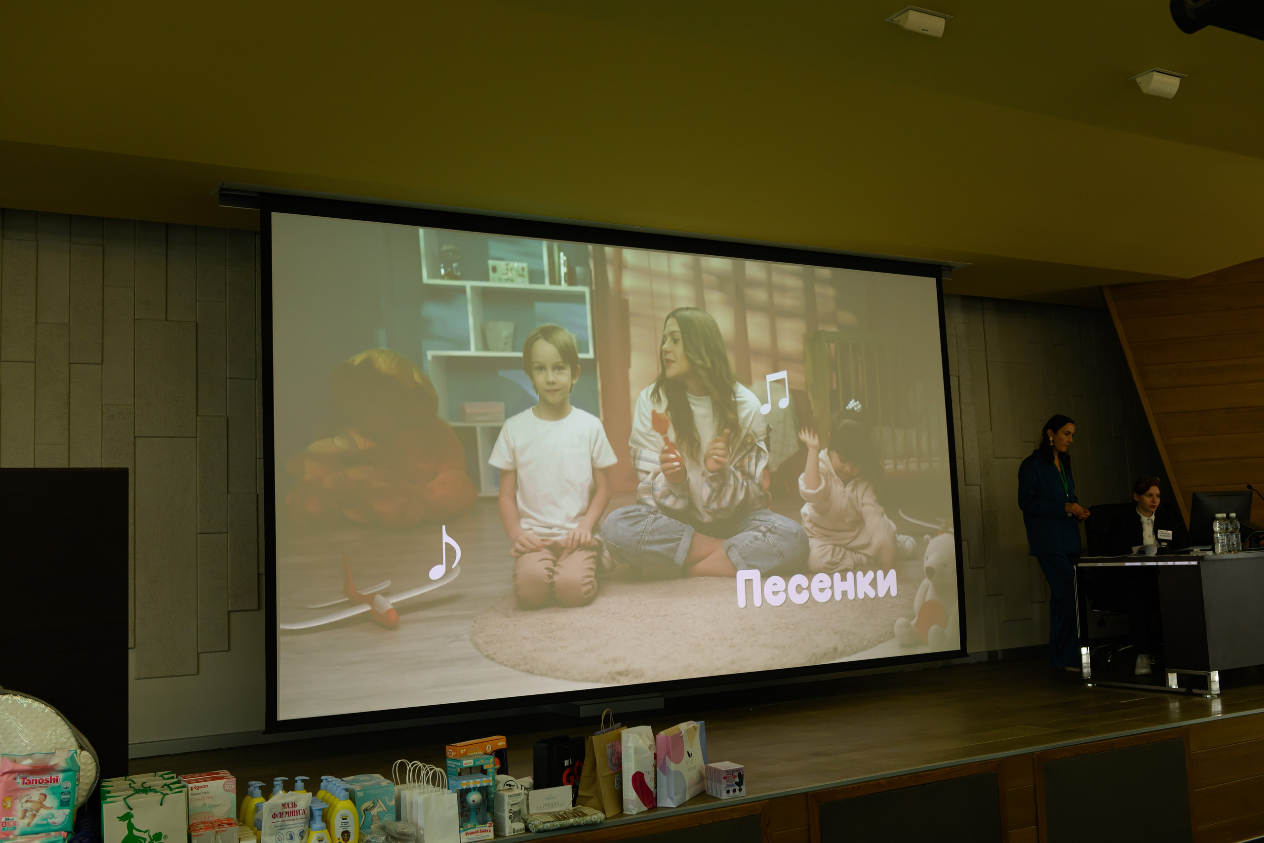 Праздник материнства ноябрь 2025. Профессиональный фотограф Елена Красилина г.Ярославль, г. Рыбинск