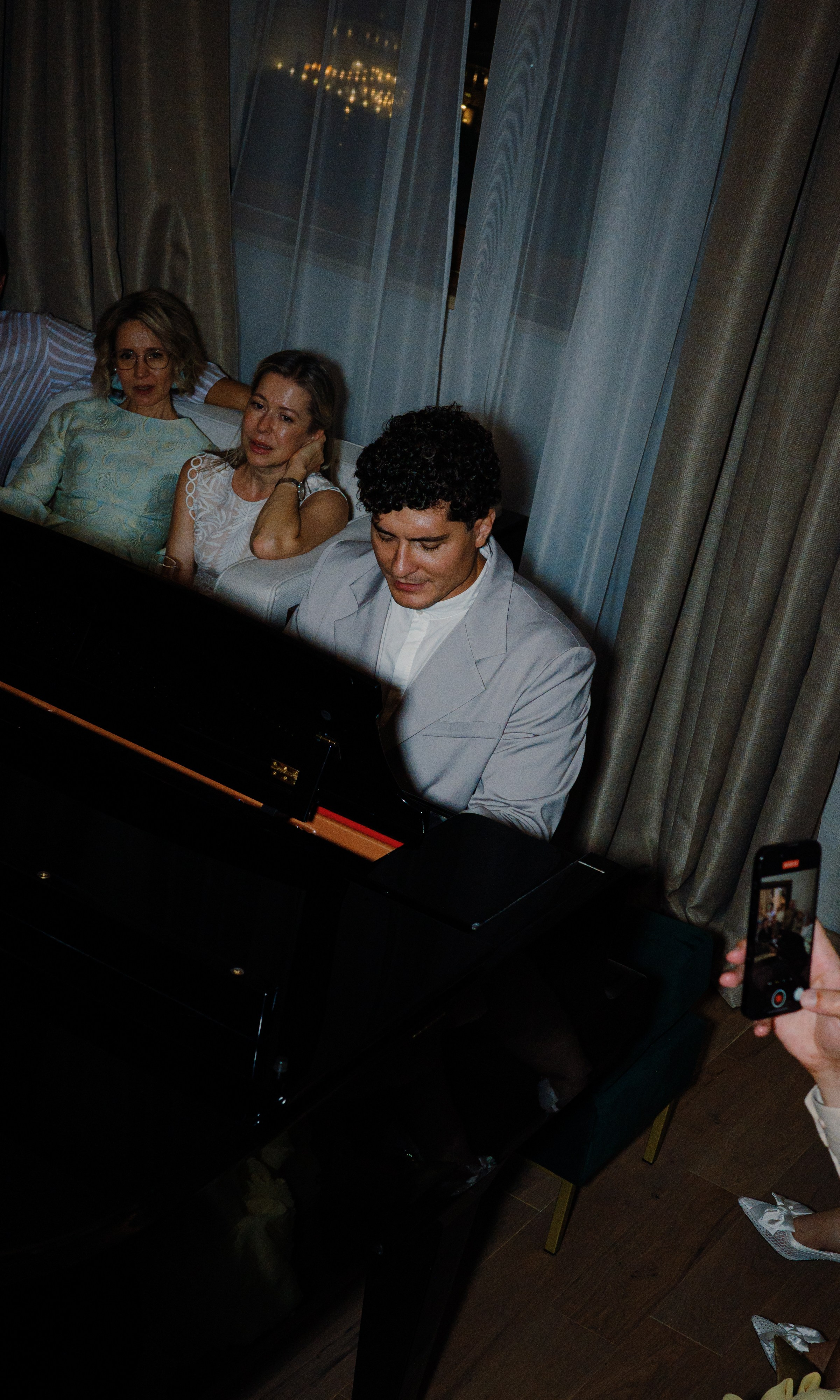 Raz цвет души. Fusion Wedding Photographer