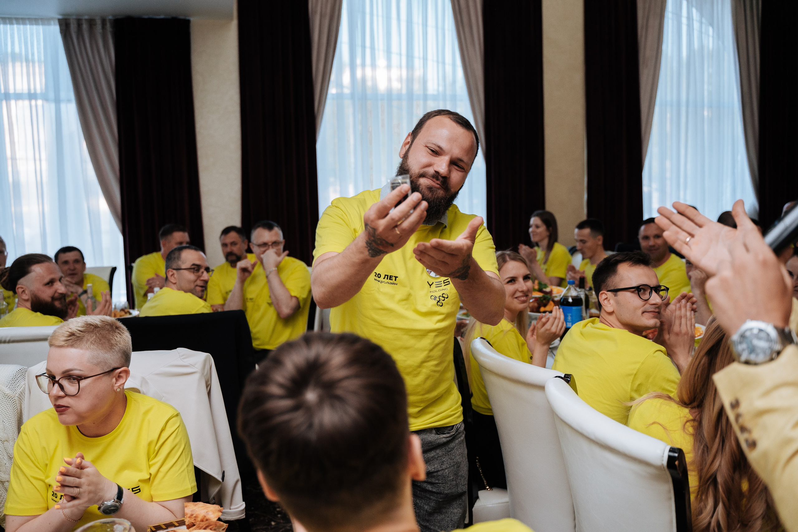 Yes Holding. Свадебный фотограф в Симферополе