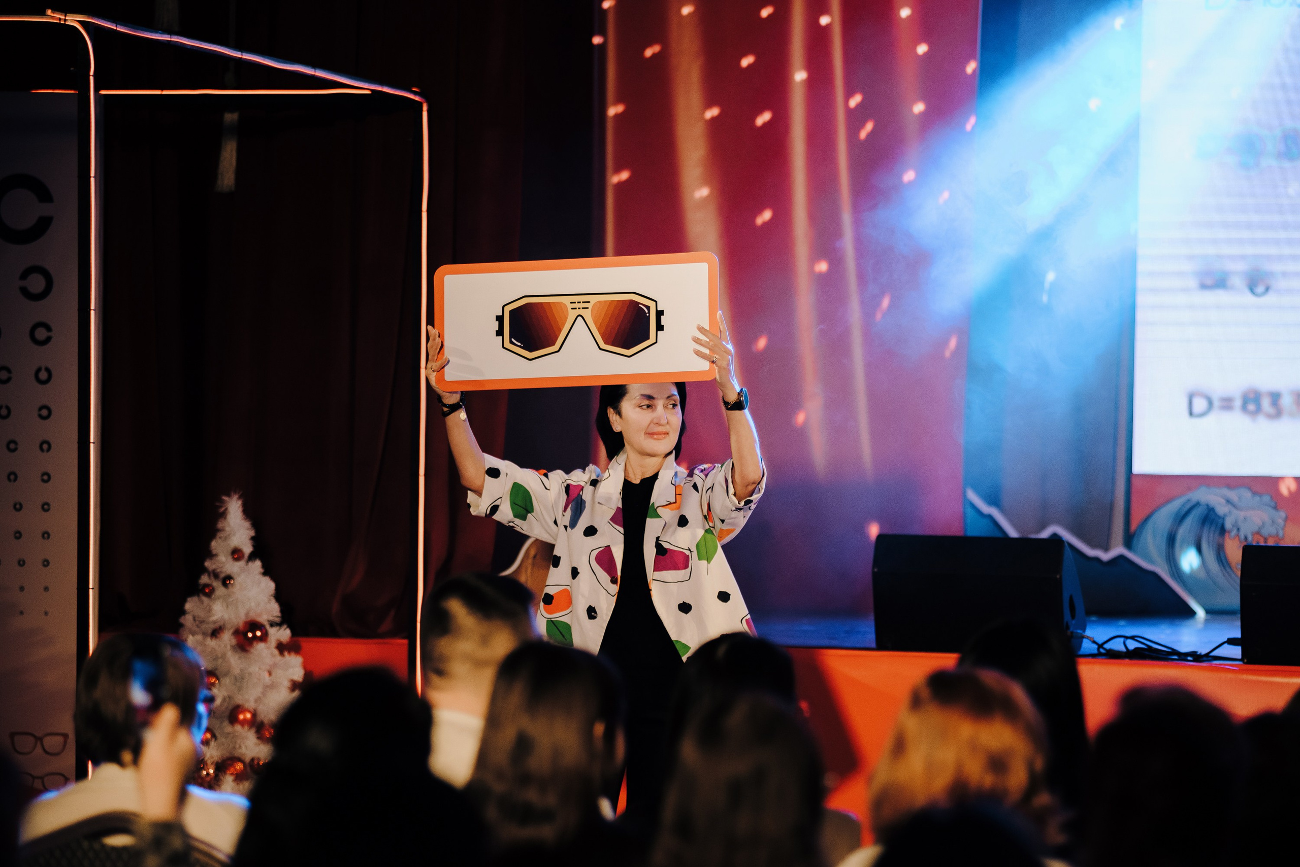 СПЕКТАКЛЬ «ВОЛШЕБНЫЕ ОЧКИ» ОПТИК-ЦЕНТР. Репортажный фотограф Зуев Роман г. Челябинск