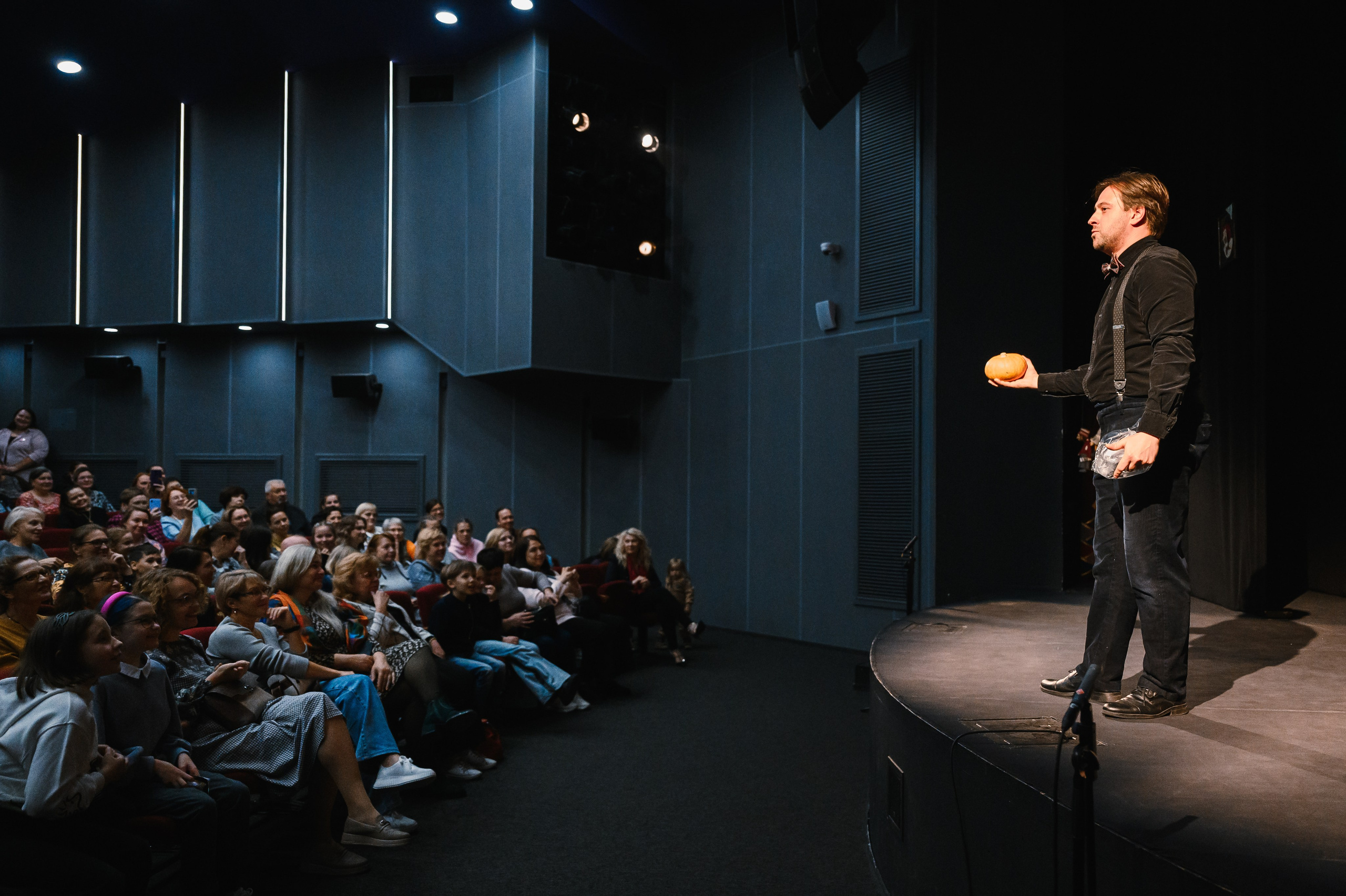Театр кукол: «Птифуры. Бабушки». Свадебный и просто хороший фотограф в Челябинске