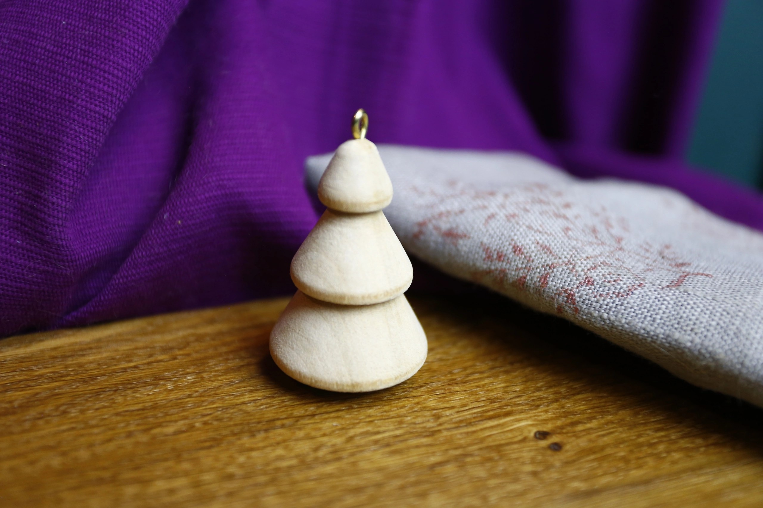 Игрушки из дерева. Разделочные доски и деревянная мебель на заказ