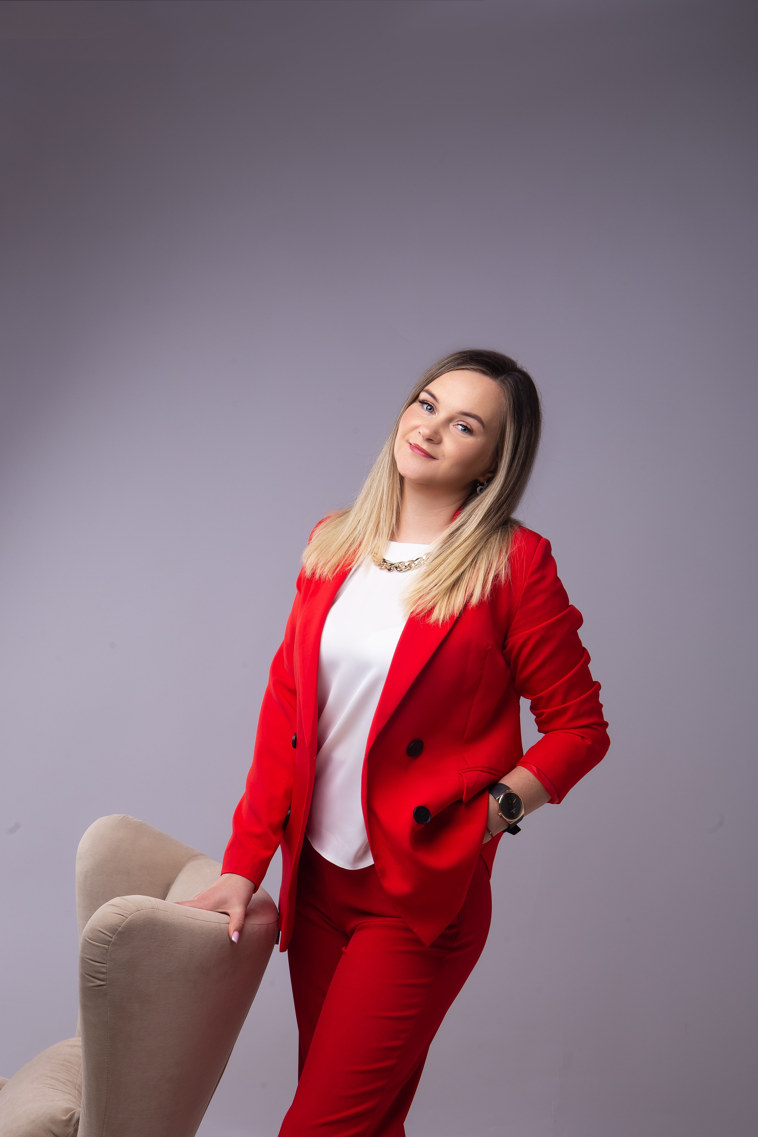 Деловая студийная съёмка. Фотограф Дмитров и МО Валентина Халикова