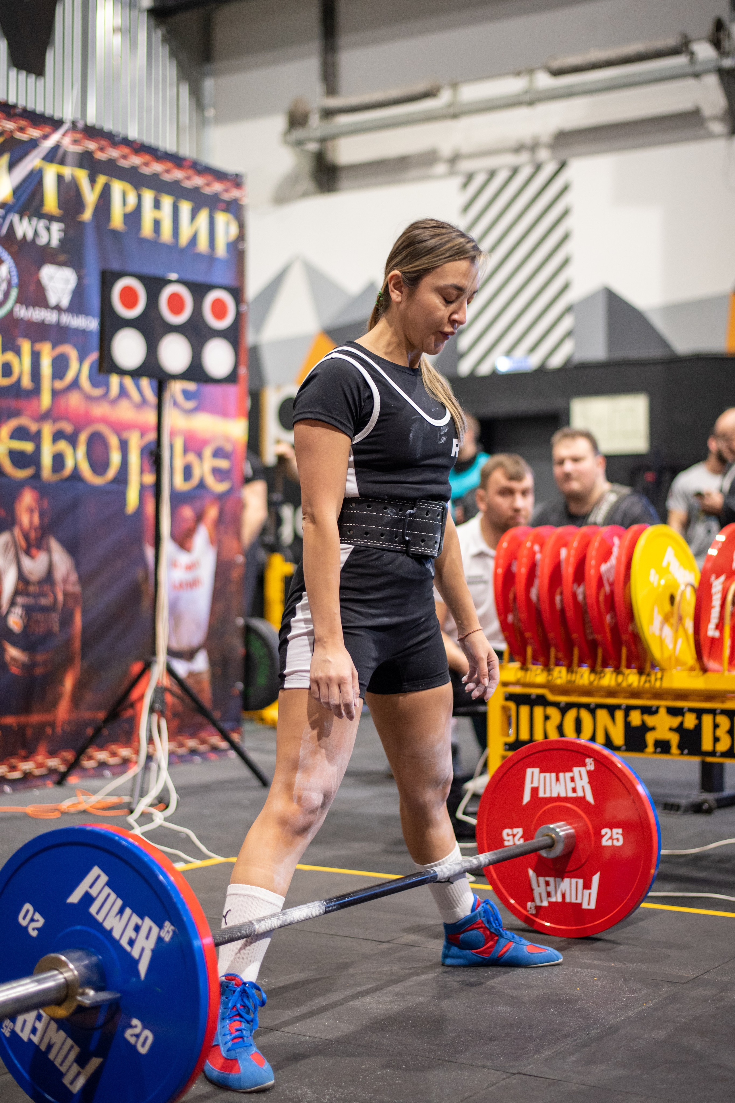 Фоторепортаж с турнира по пауэрлифтингу