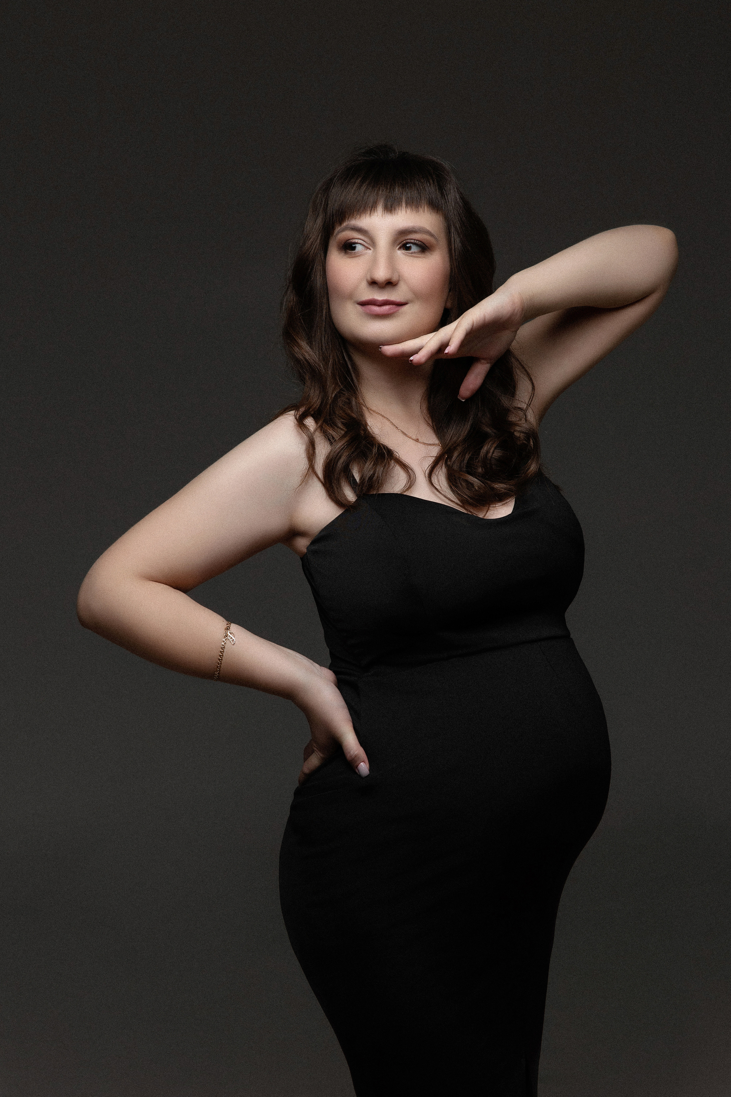 Фотосессия беременности Воронеж. Фотограф беременных Воронеж. Беременность. Фотограф Воронеж. Стильная фотосессия беременности. Фотосессия в стиле Vogue Воронеж. Фотосессия беременности в студии. Фотосессия беременности на циклораме. Стильная фотосессия беременности. Фотосессия все включено Воронеж.