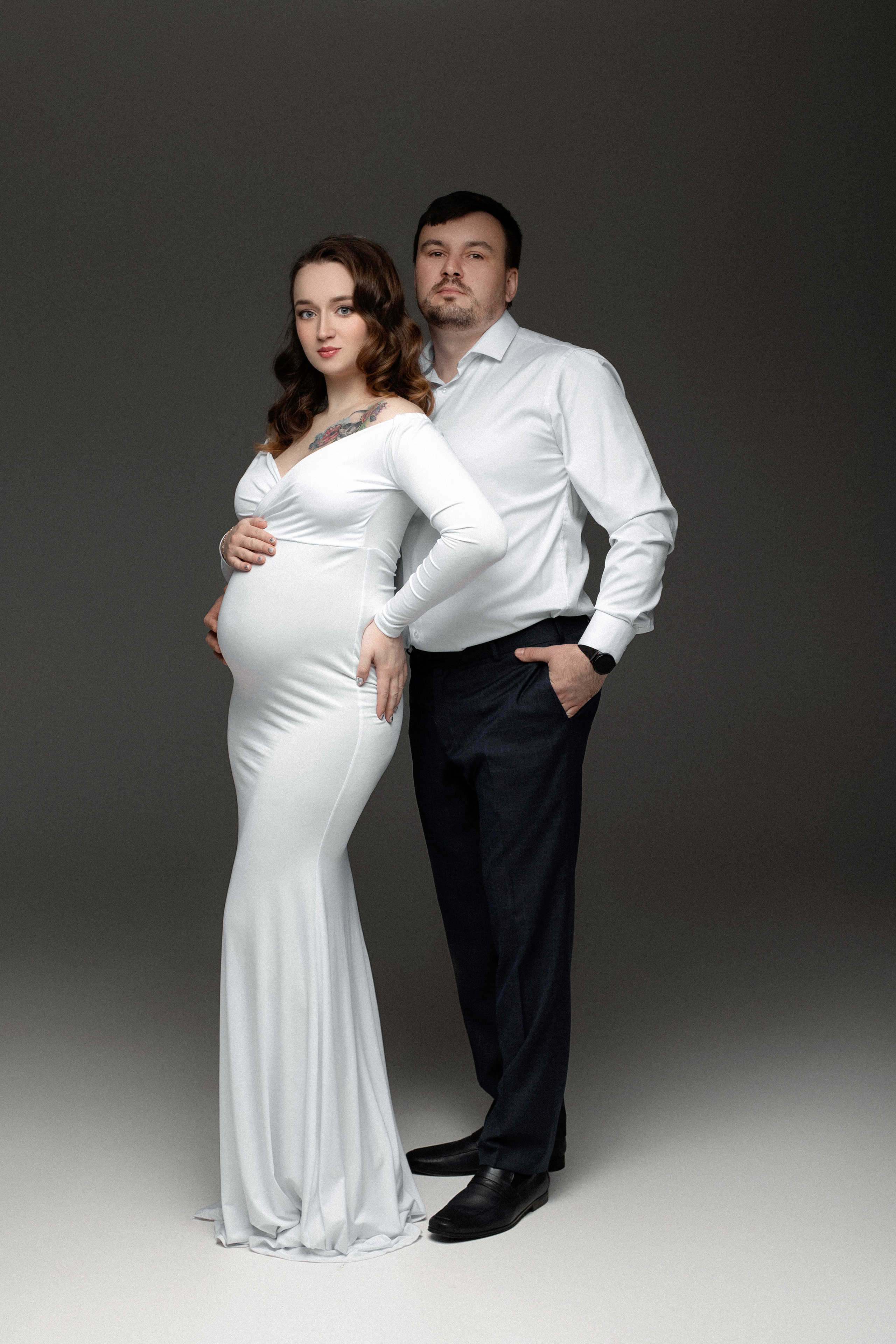 Фотосессия беременности Воронеж. Фотограф беременных Воронеж. Беременность. Фотограф Воронеж. Стильная фотосессия беременности. Фотосессия в стиле Vogue Воронеж. Фотосессия беременности в студии. Фотосессия беременности на циклораме. Стильная фотосессия беременности. Фотосессия все включено Воронеж.