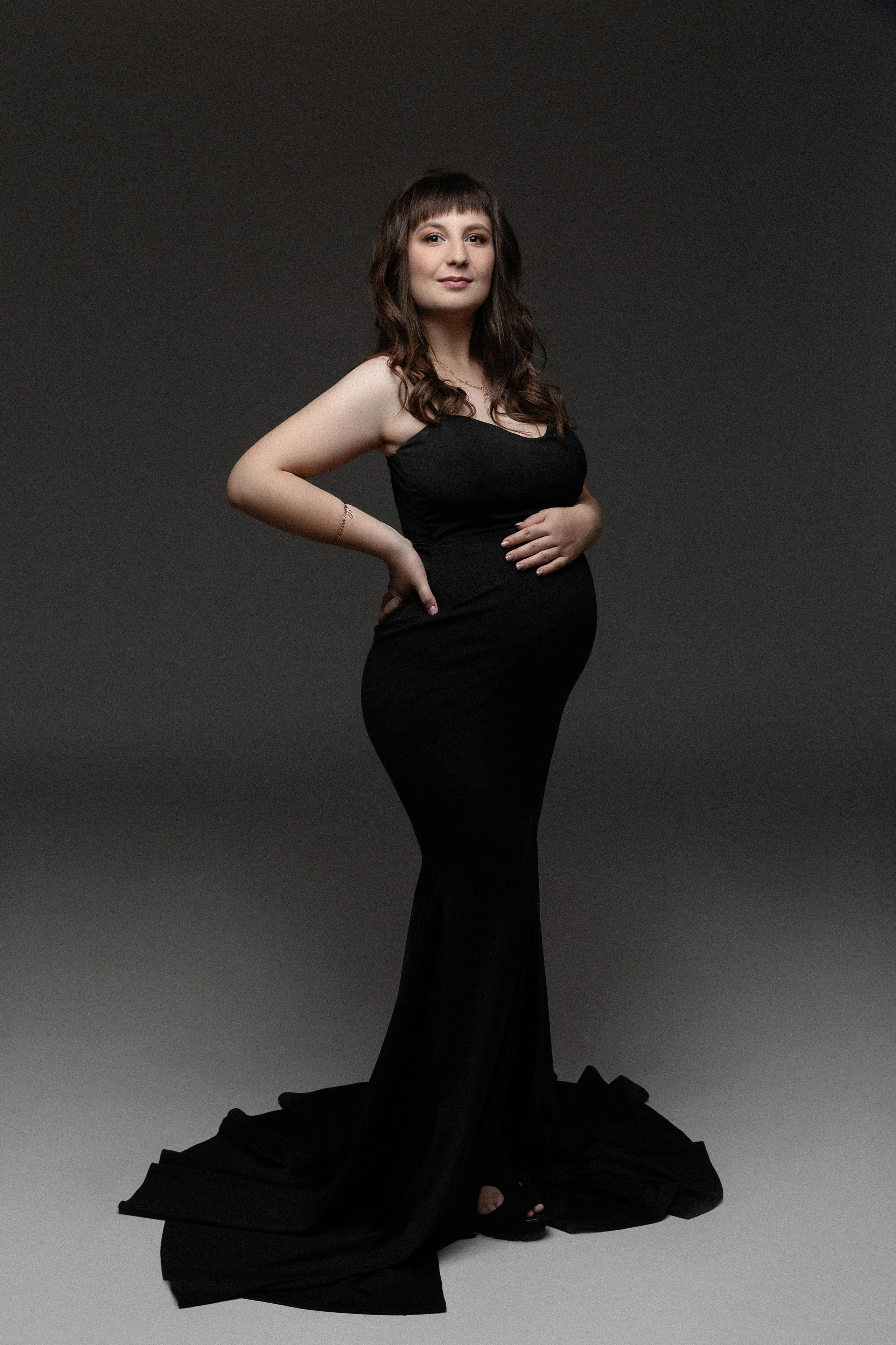 Фотосессия беременности Воронеж. Фотограф беременных Воронеж. Беременность. Фотограф Воронеж. Стильная фотосессия беременности. Фотосессия в стиле Vogue Воронеж. Фотосессия беременности в студии. Фотосессия беременности на циклораме. Стильная фотосессия беременности. Фотосессия все включено Воронеж.
