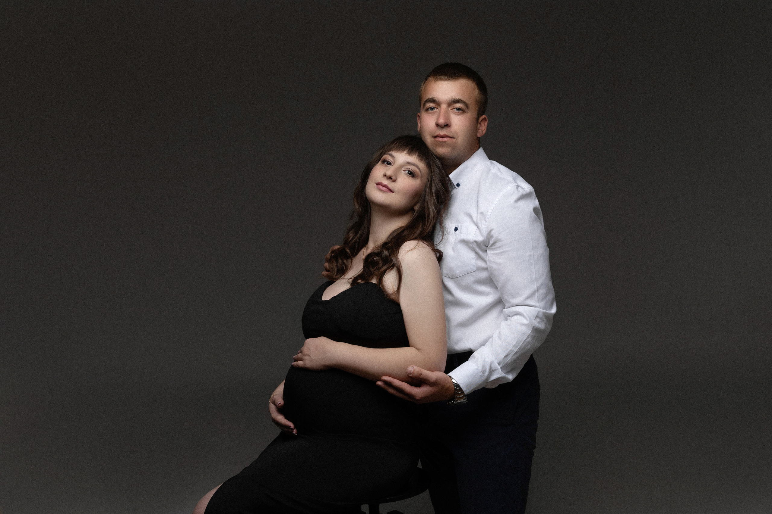 Фотосессия беременности Воронеж. Фотограф беременных Воронеж. Беременность. Фотограф Воронеж. Стильная фотосессия беременности. Фотосессия в стиле Vogue Воронеж. Фотосессия беременности в студии. Фотосессия беременности на циклораме. Стильная фотосессия беременности. Фотосессия все включено Воронеж.