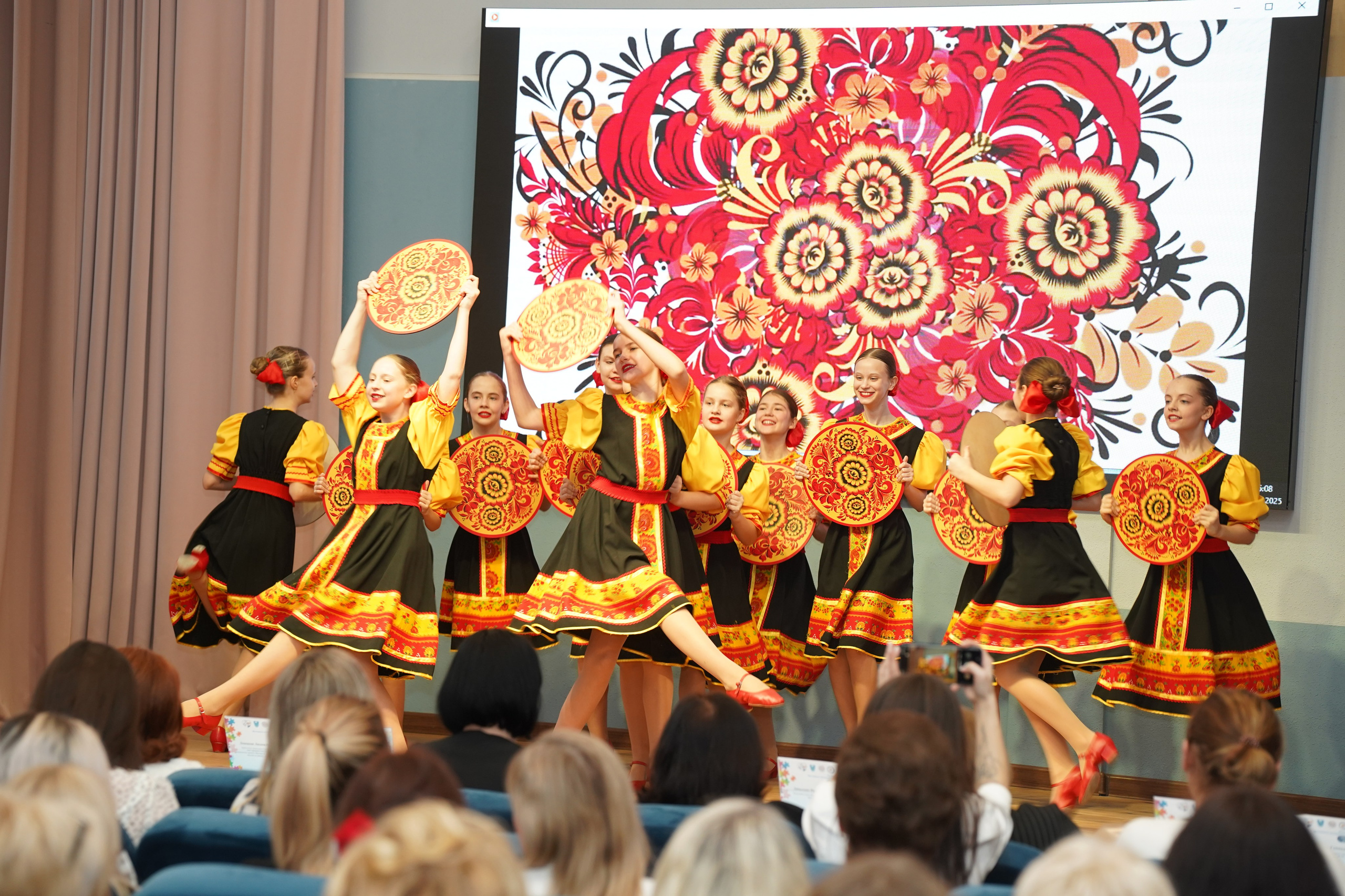 Мероприятие. MEMENTO.Выпускные альбомы, школьные, юбилейные и другие книги. Ростов-на-Дону