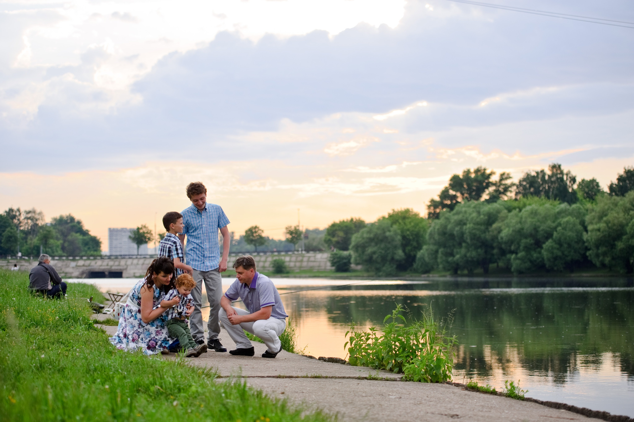 Лада, Дмитрий и 3 сына. Прогулка, Москва. Семейный фотограф Анна Дубовская