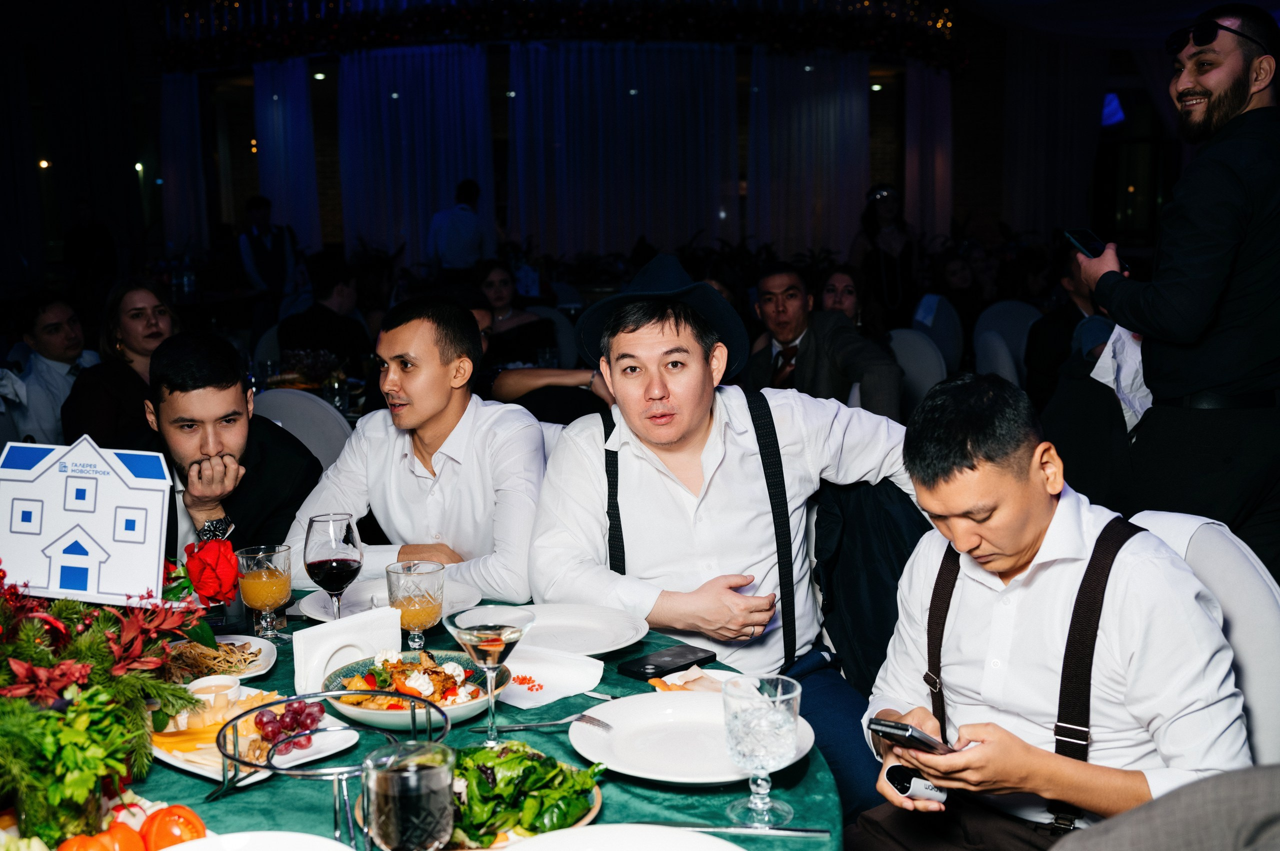 Галерея Новостроек. Фотограф в Алматы — Алексей Коньков | Репортаж, свадьбы, портреты