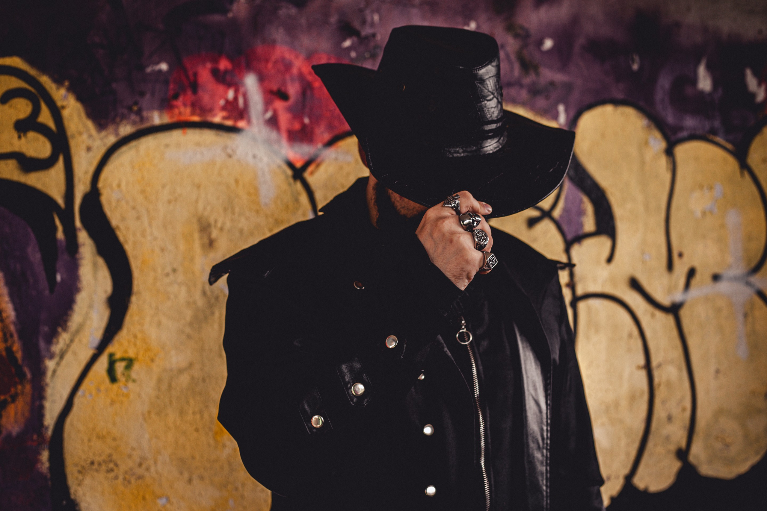 Заброшенная душа. Уличный фотограф Города N