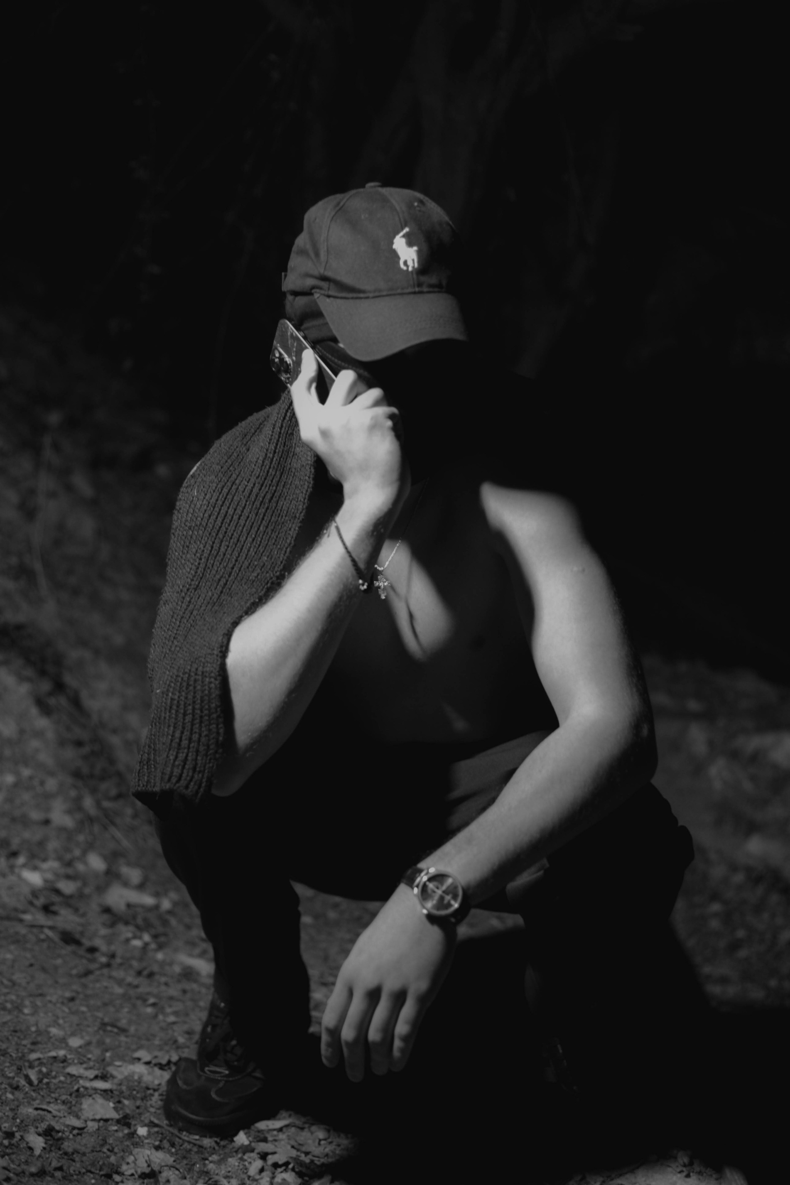 «Затянутая тишина: воспоминания прошлой жизни». Уличный фотограф Города N