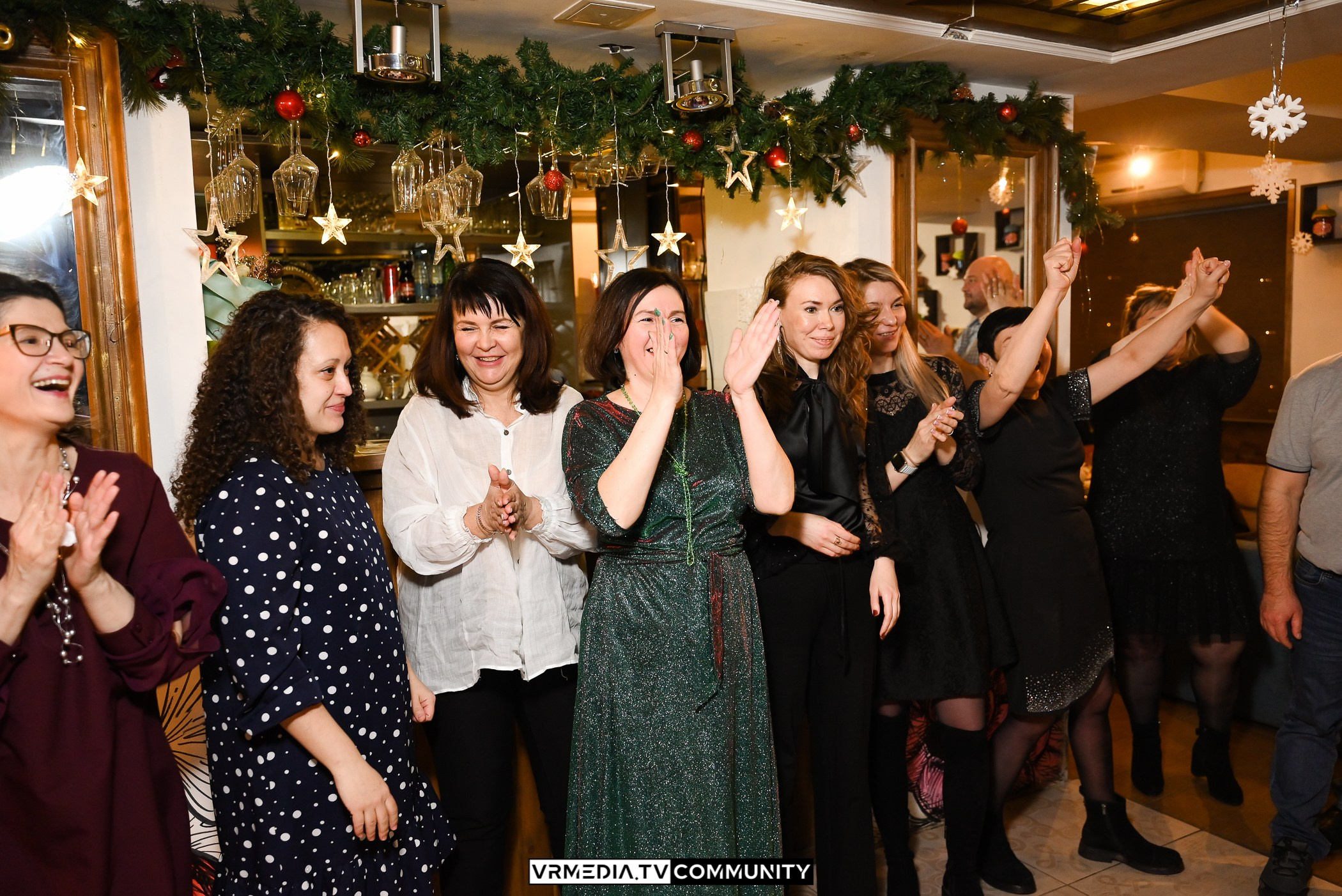 Новогодний вечер в кафе «КАмпот»