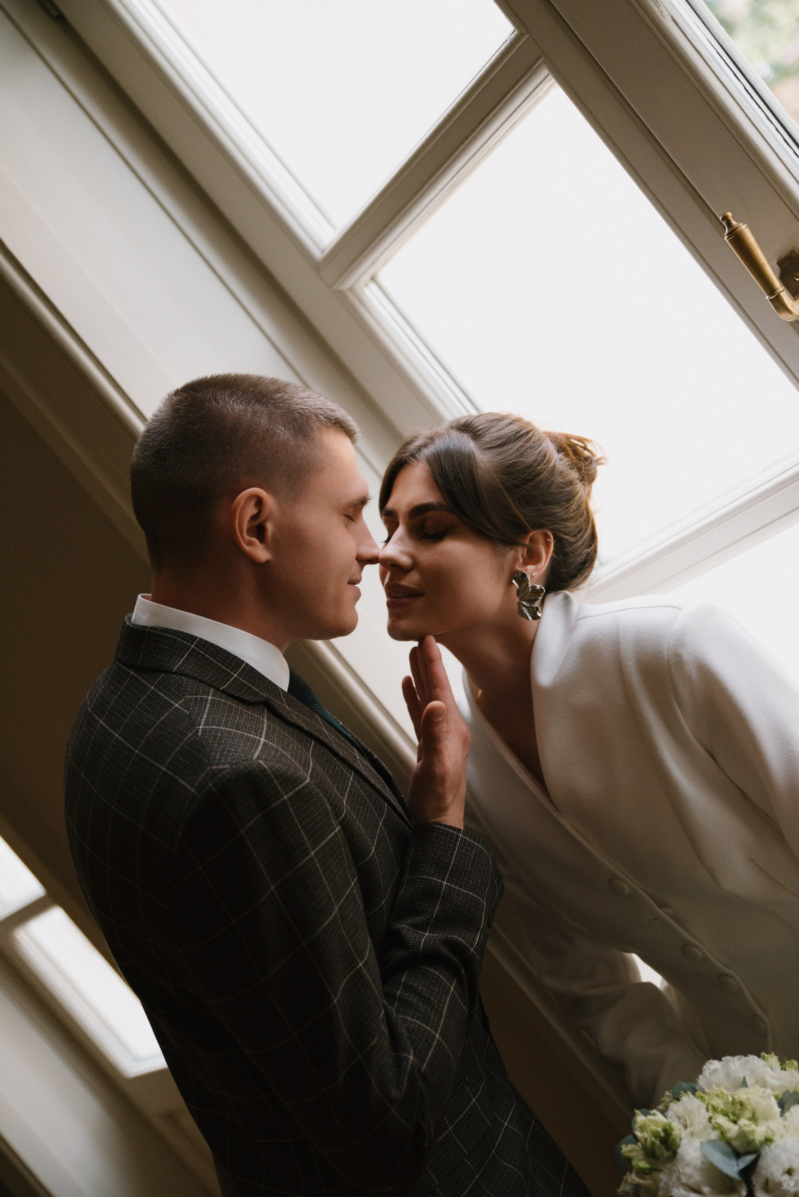 Евгений & Анастасия (отель/роспись). Свадебный, семейный, женский фотограф в Москве, Мытищах, Королёве Ксения Узилле