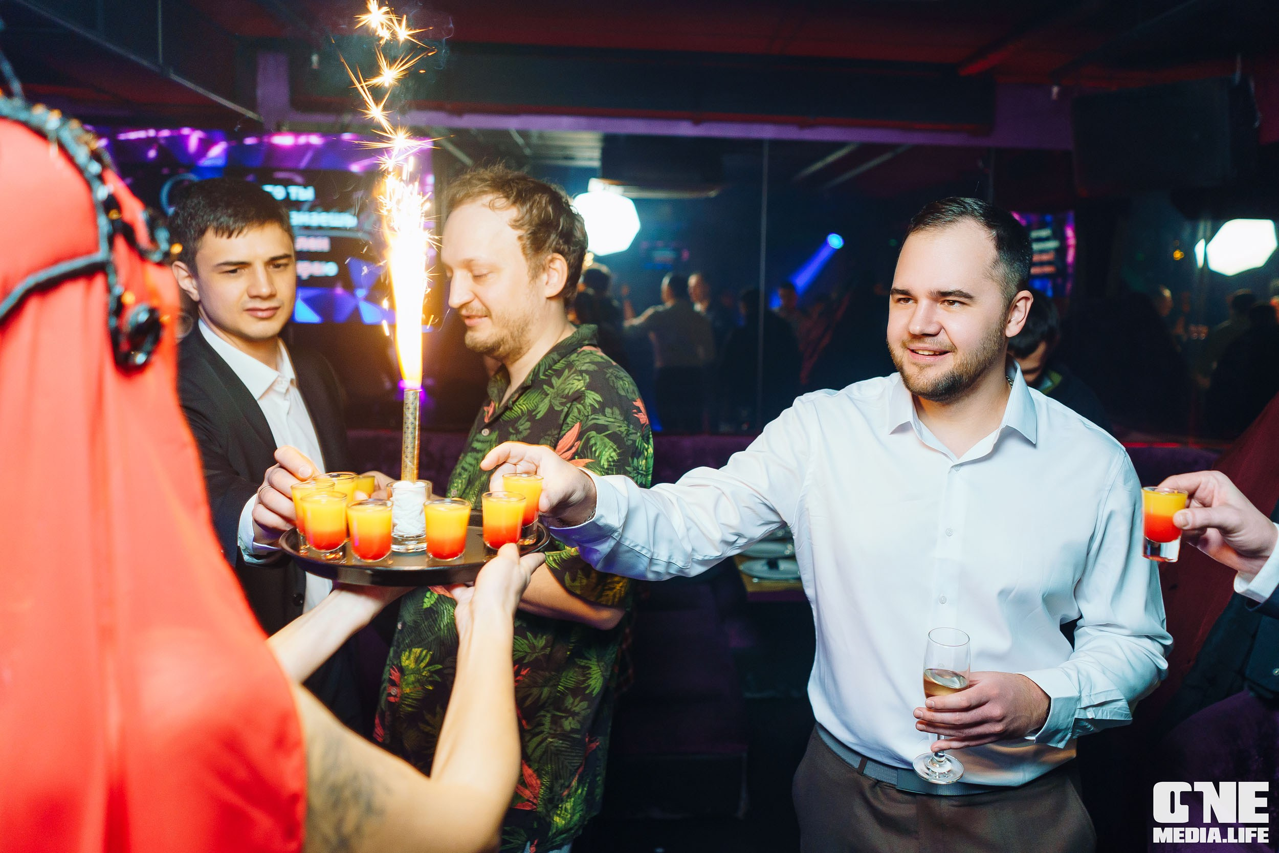 Фоторепортаж из караоке-клуба Эйфория. One Media Life: фоторепортажи, фотоотчеты с мероприятий и заведений