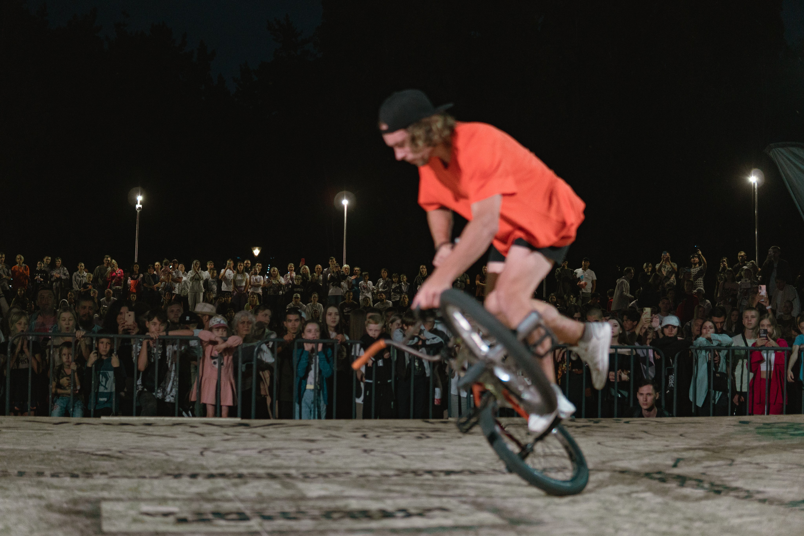 Уличная классика 2023. Портретный и репортажный фотограф в Воронеже: Анастасия Пузикова