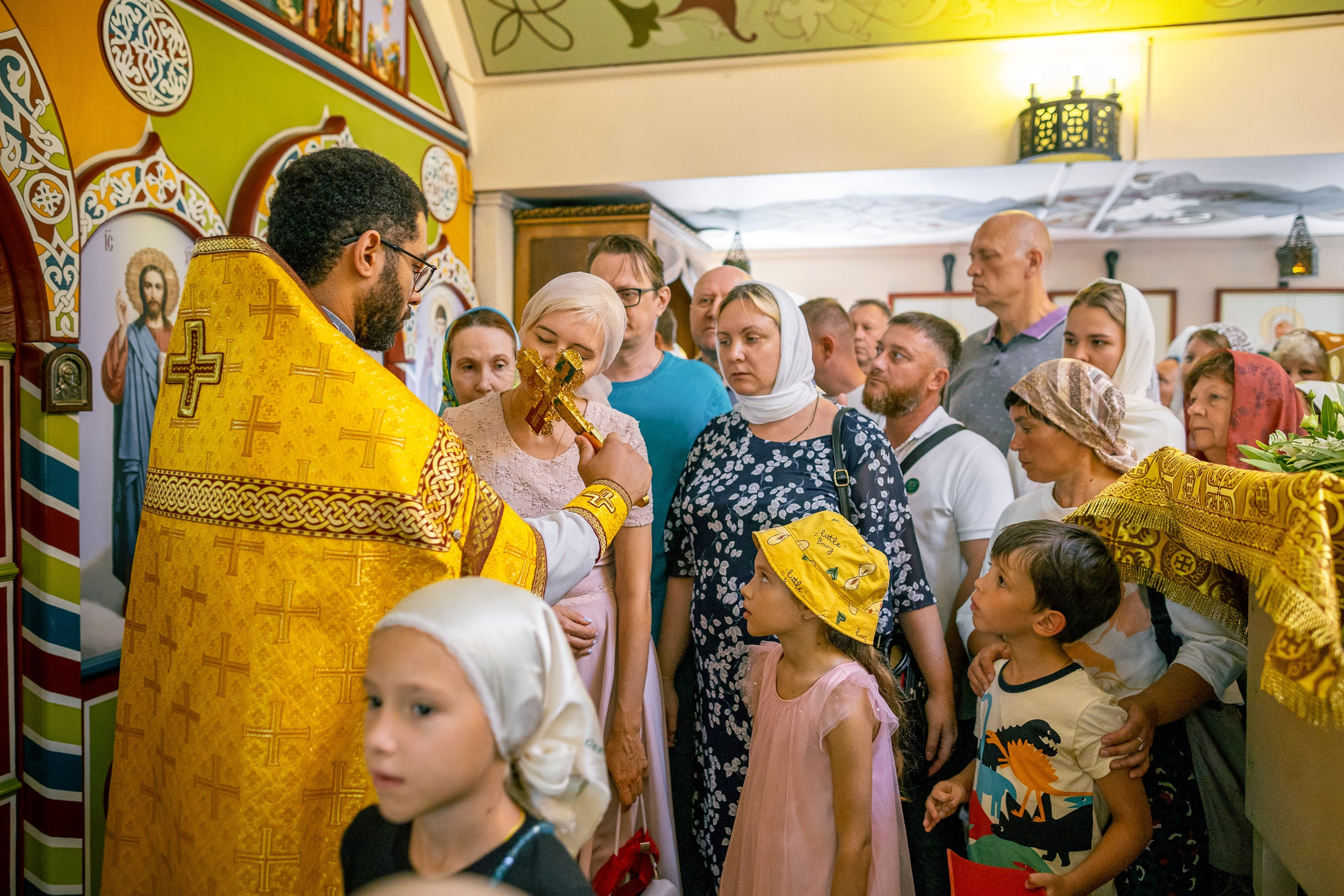 Митрополит Василий. 10 лет Храму Святителя Спиридона Тримифунтского. Фото и видеосъемка любых мероприятий в городе Краснодаре и Краснодарском крае. Щеколдин Антон